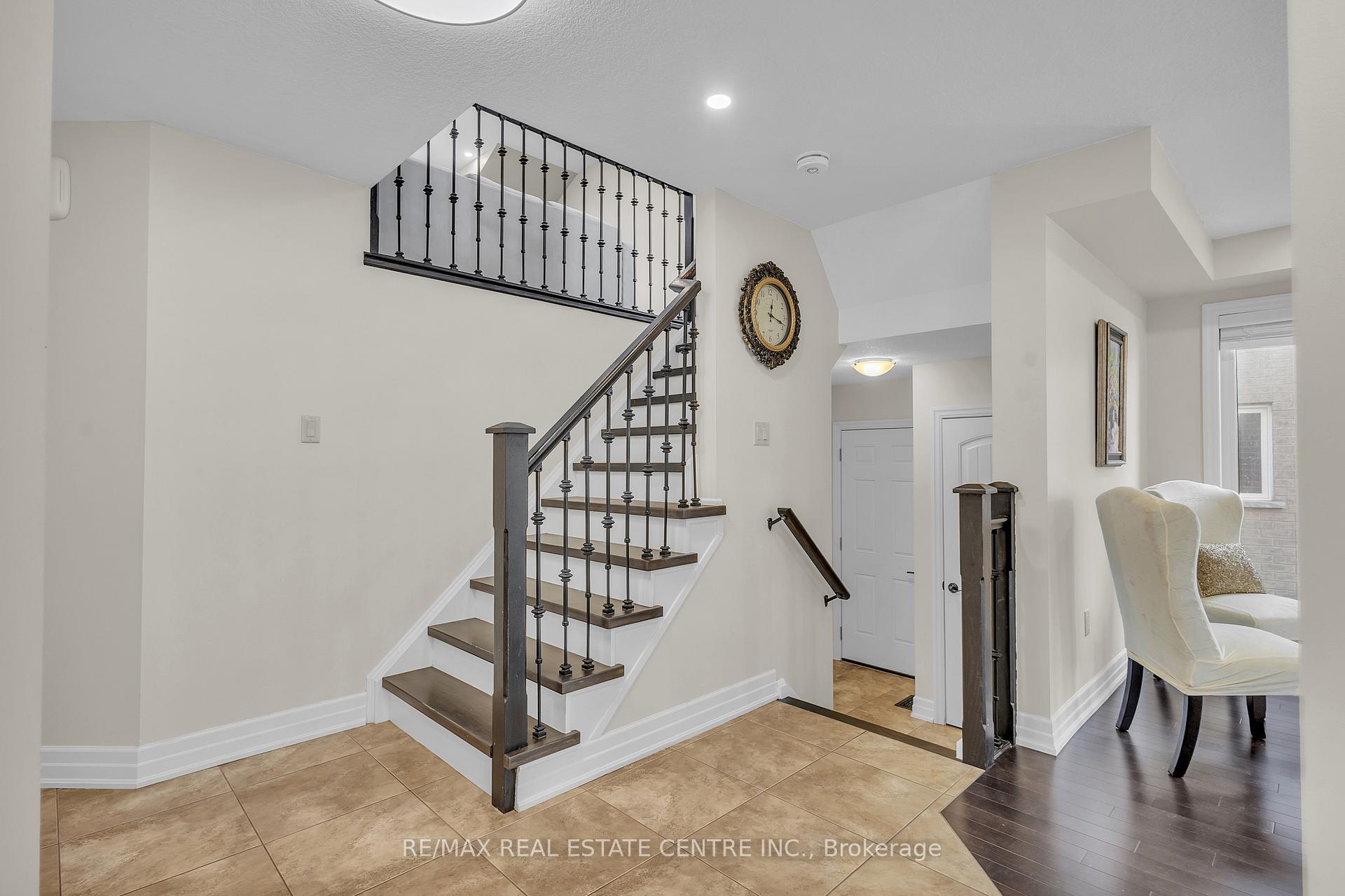 Photo 17 of 237 Goodwin Drive, Guelph, Pineridge/Westminster Woods — HOMEH