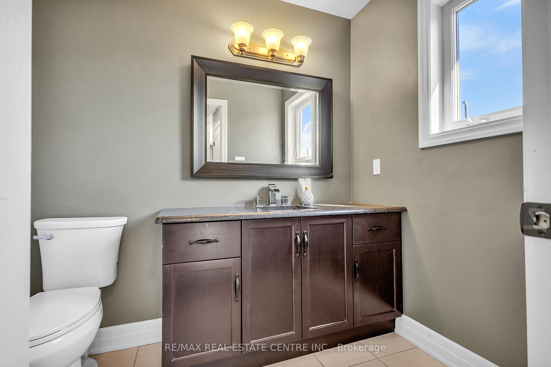 Photo 21 of 237 Goodwin Drive, Guelph, Pineridge/Westminster Woods — HOMEH