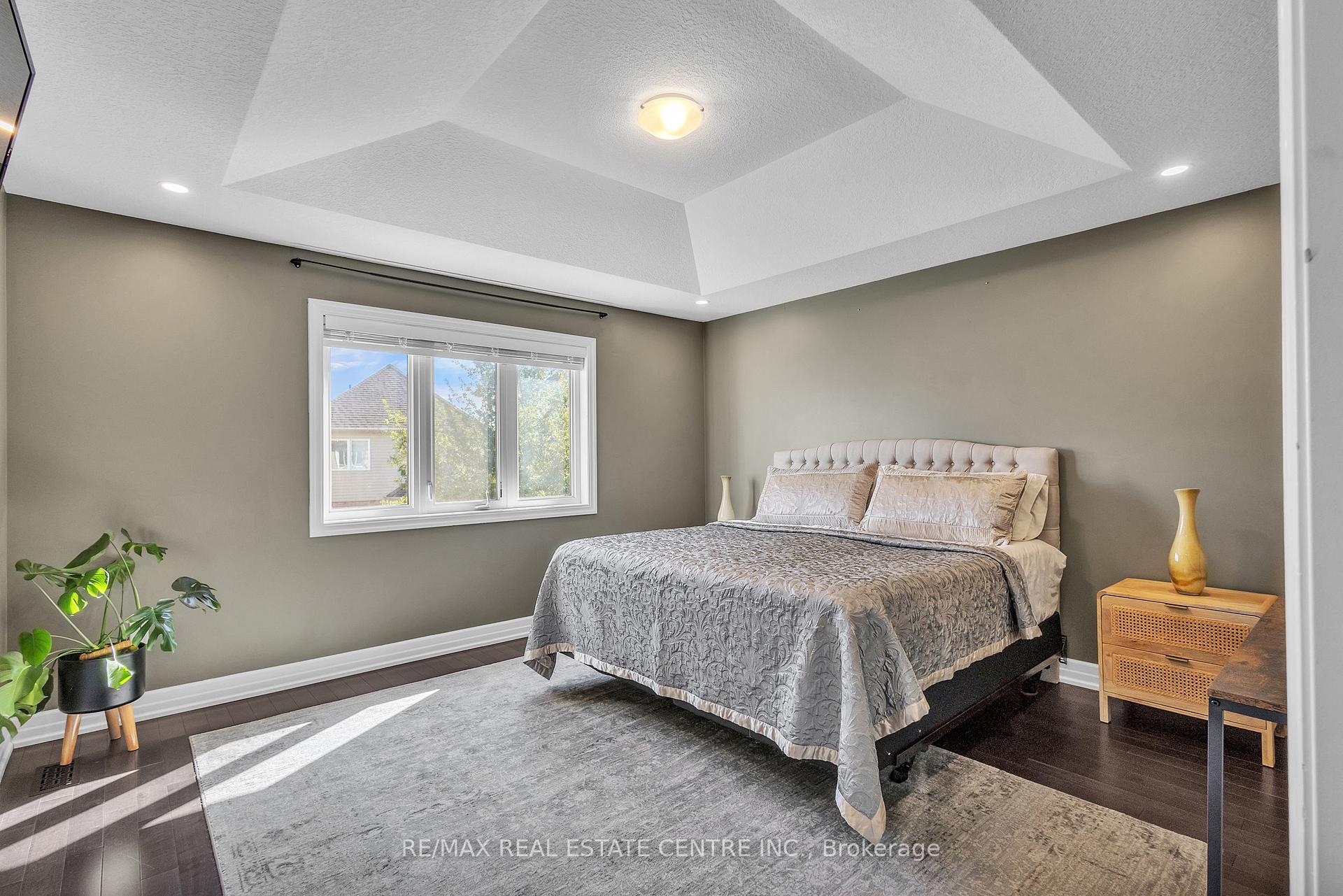 Photo 24 of 237 Goodwin Drive, Guelph, Pineridge/Westminster Woods — HOMEH