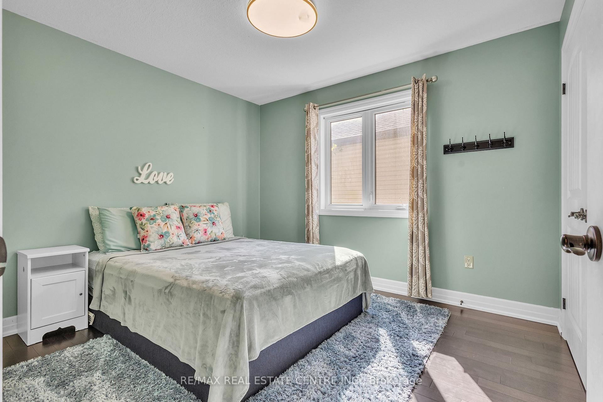 Photo 27 of 237 Goodwin Drive, Guelph, Pineridge/Westminster Woods — HOMEH