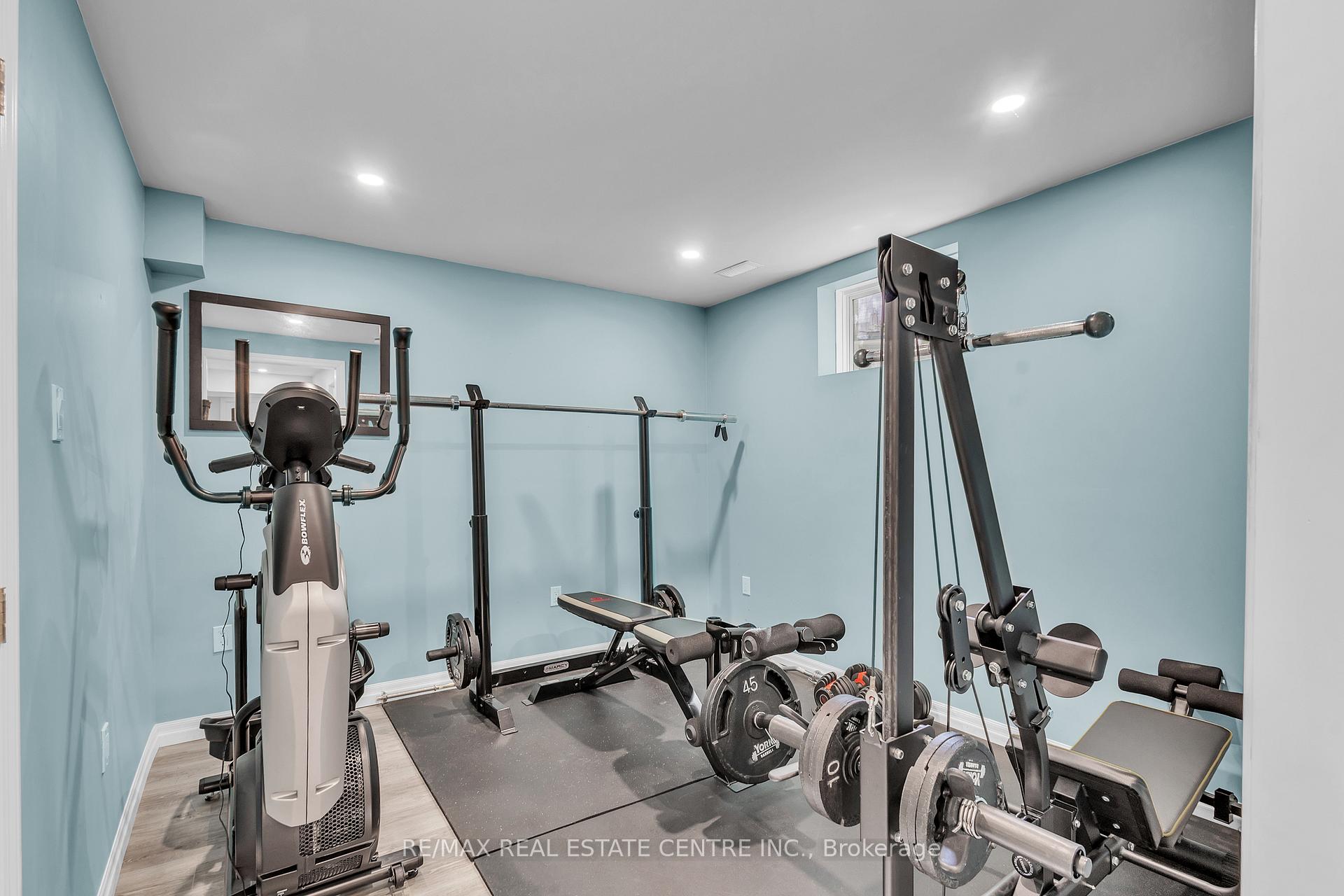 Photo 33 of 237 Goodwin Drive, Guelph, Pineridge/Westminster Woods — HOMEH
