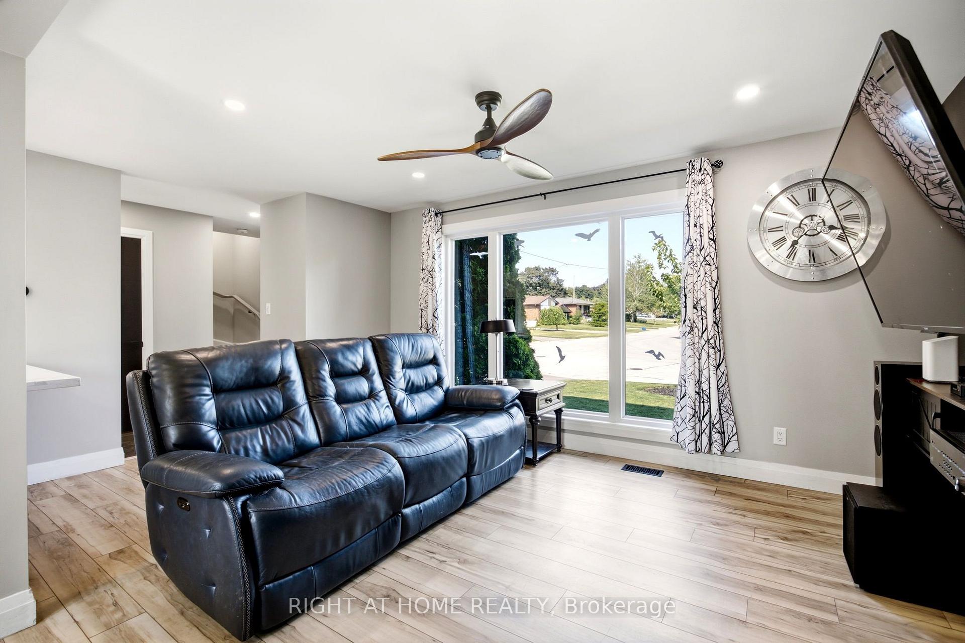 Photo 12 of 560 Tennyson Avenue, Oshawa, Donevan — HOMEH