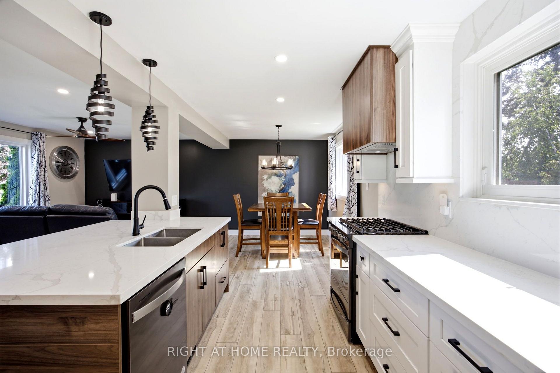Photo 18 of 560 Tennyson Avenue, Oshawa, Donevan — HOMEH