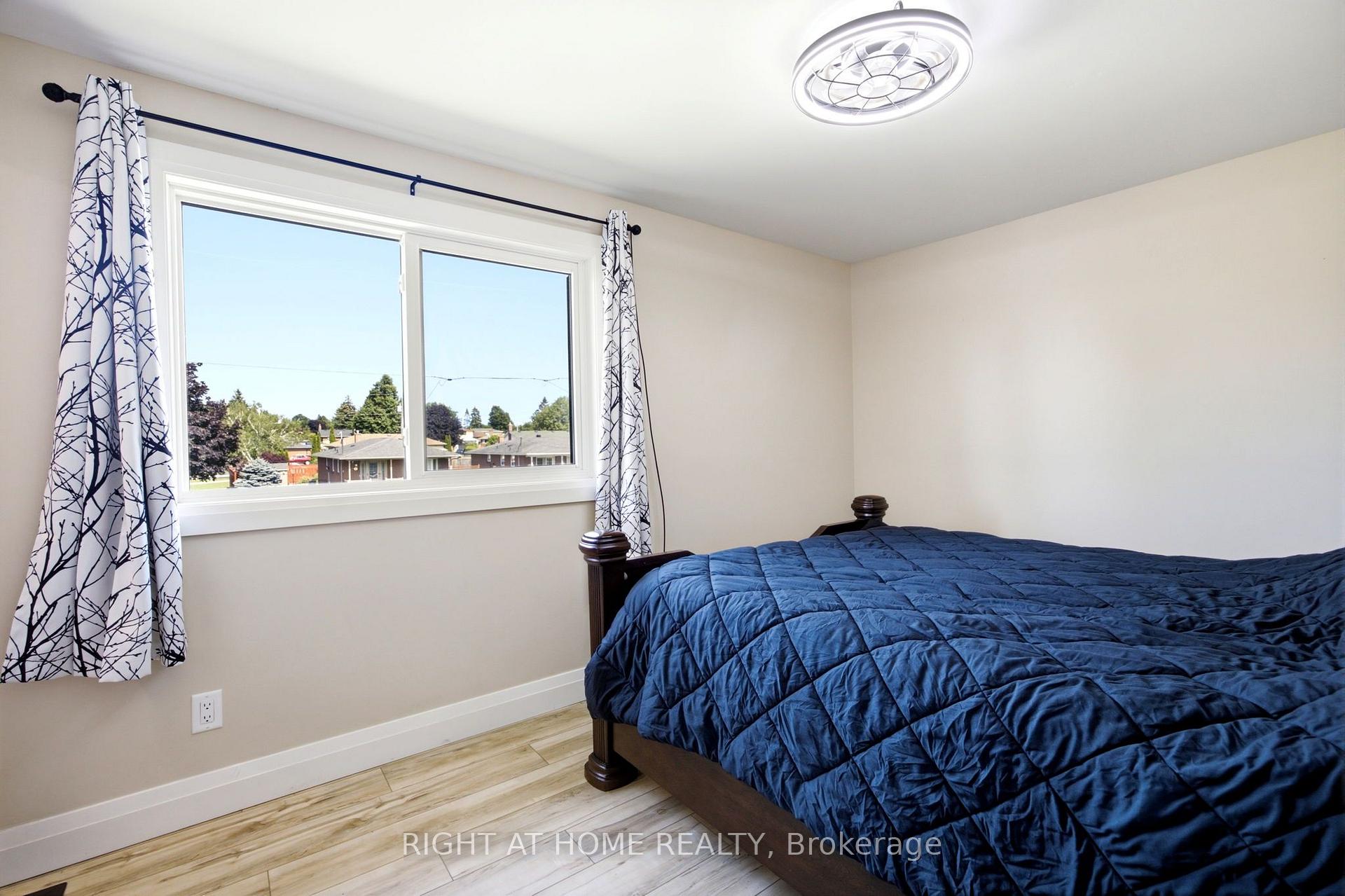 Photo 28 of 560 Tennyson Avenue, Oshawa, Donevan — HOMEH
