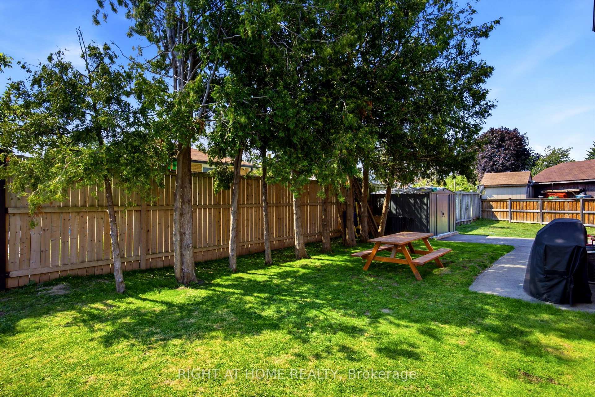 Photo 44 of 560 Tennyson Avenue, Oshawa, Donevan — HOMEH