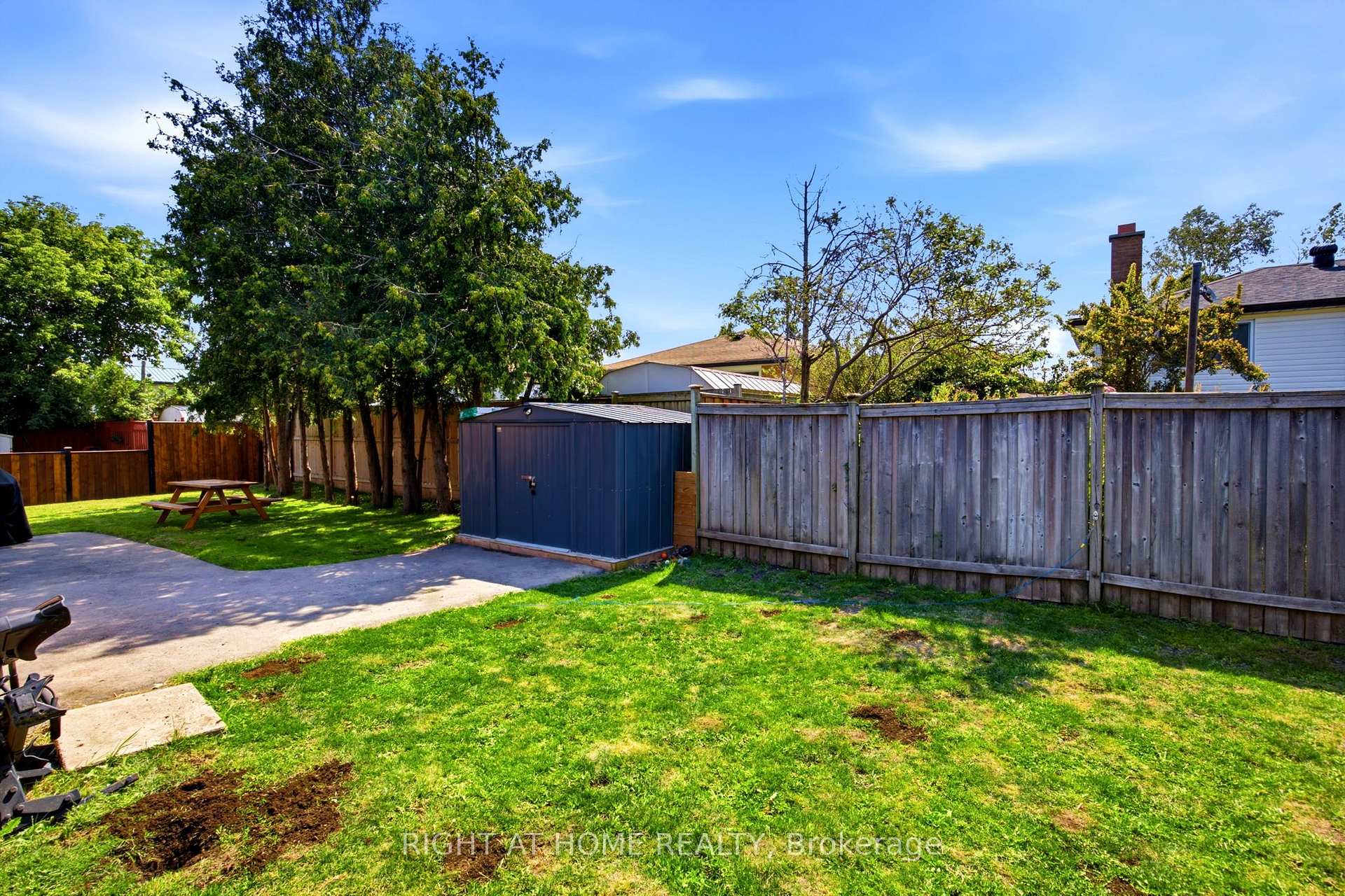 Photo 45 of 560 Tennyson Avenue, Oshawa, Donevan — HOMEH