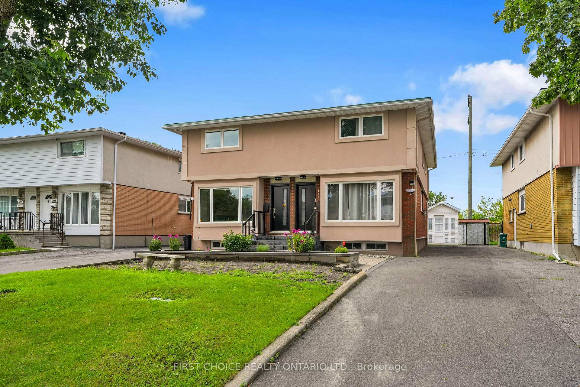 Photo 2 of 1442 Claymor Avenue, Ottawa, Carleton Square — HOMEH