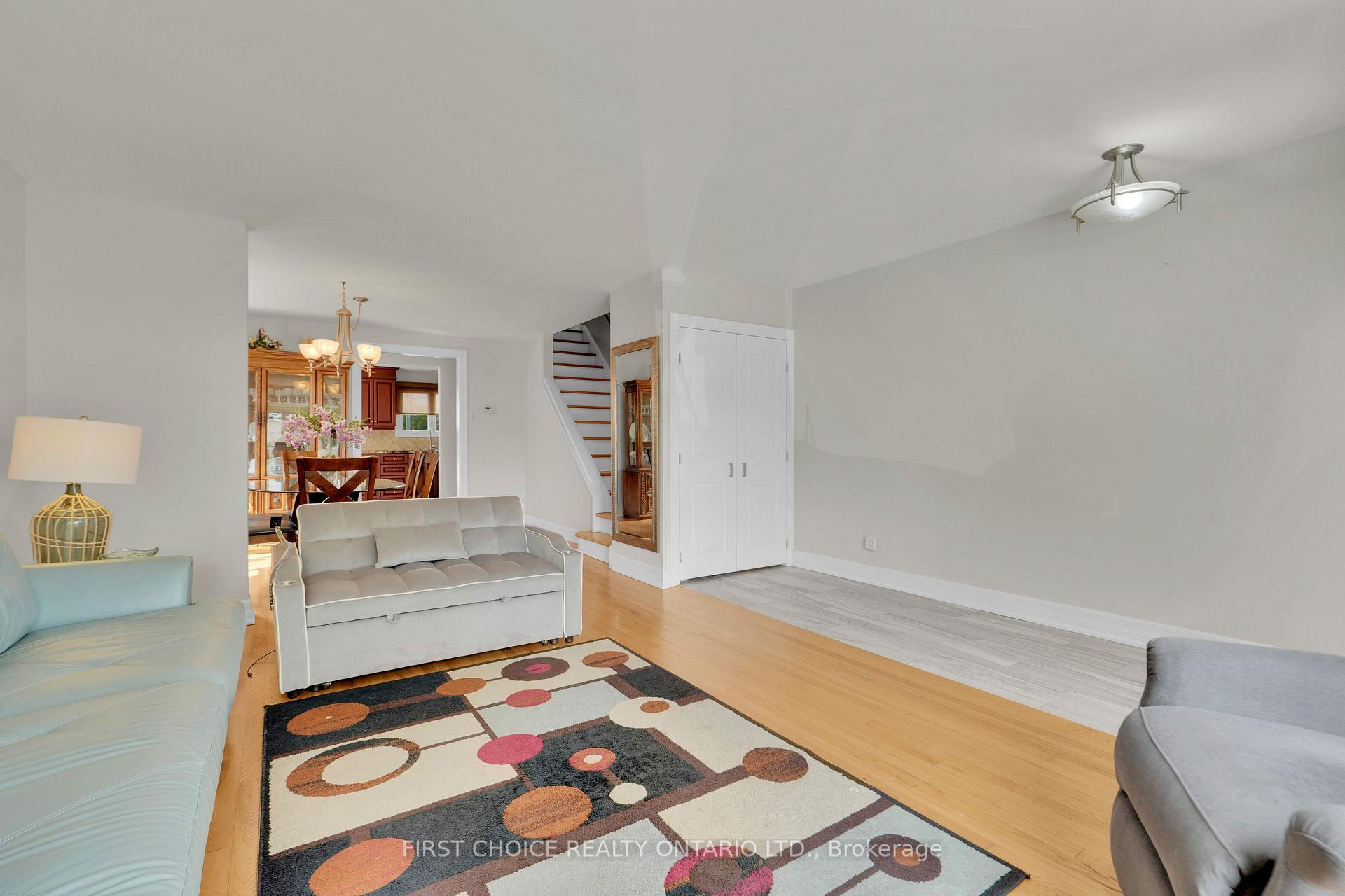 Photo 7 of 1442 Claymor Avenue, Ottawa, Carleton Square — HOMEH