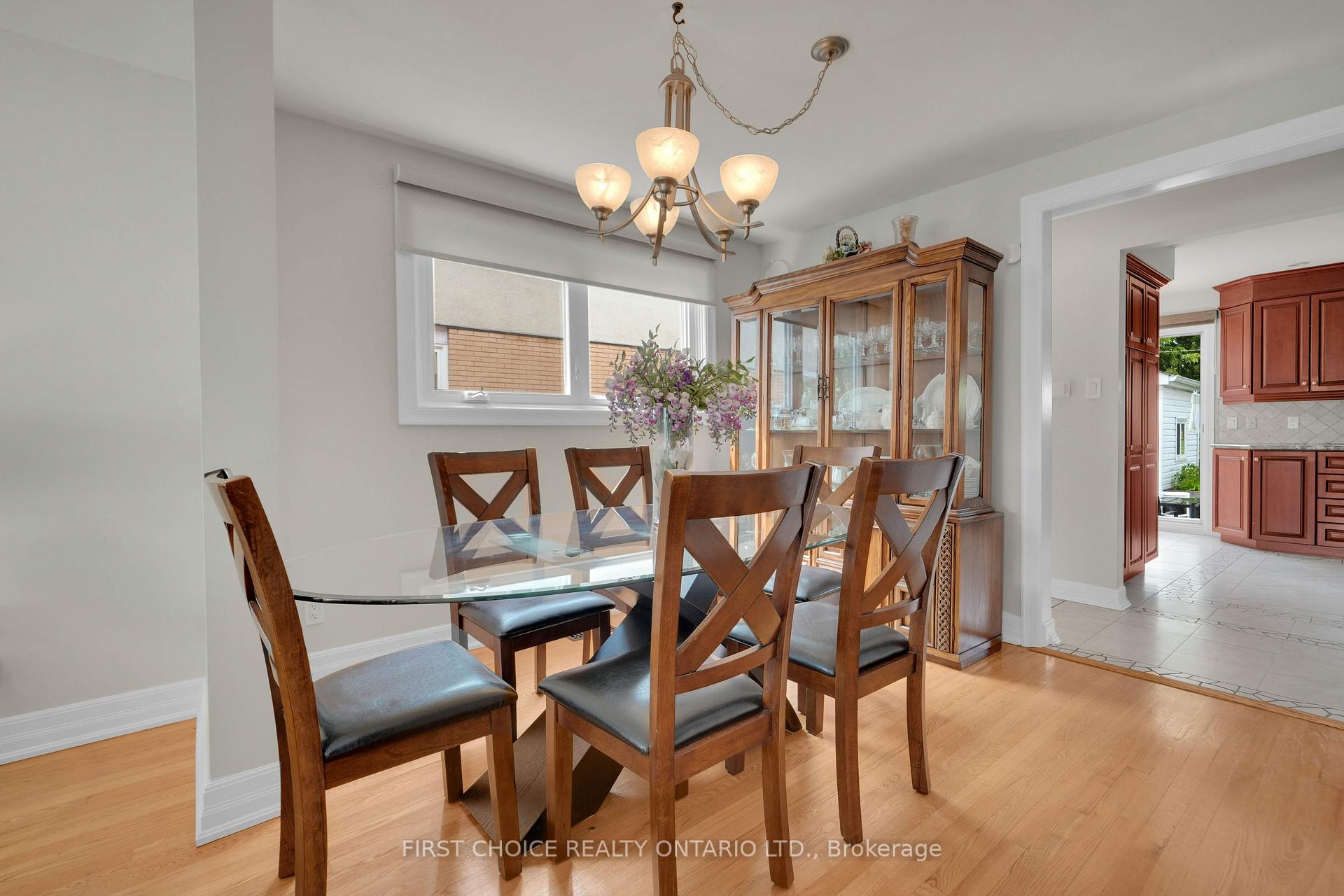 Photo 10 of 1442 Claymor Avenue, Ottawa, Carleton Square — HOMEH