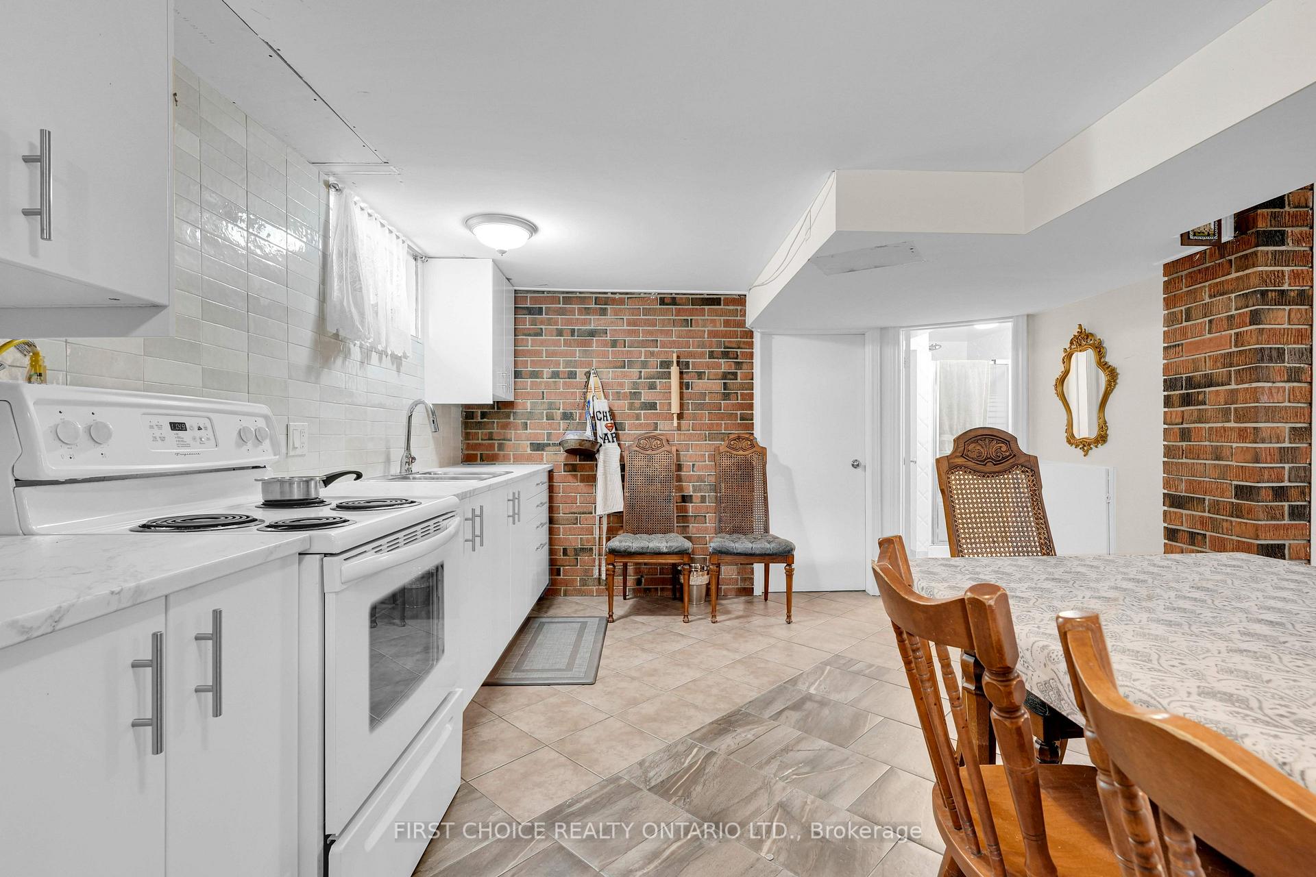 Photo 23 of 1442 Claymor Avenue, Ottawa, Carleton Square — HOMEH