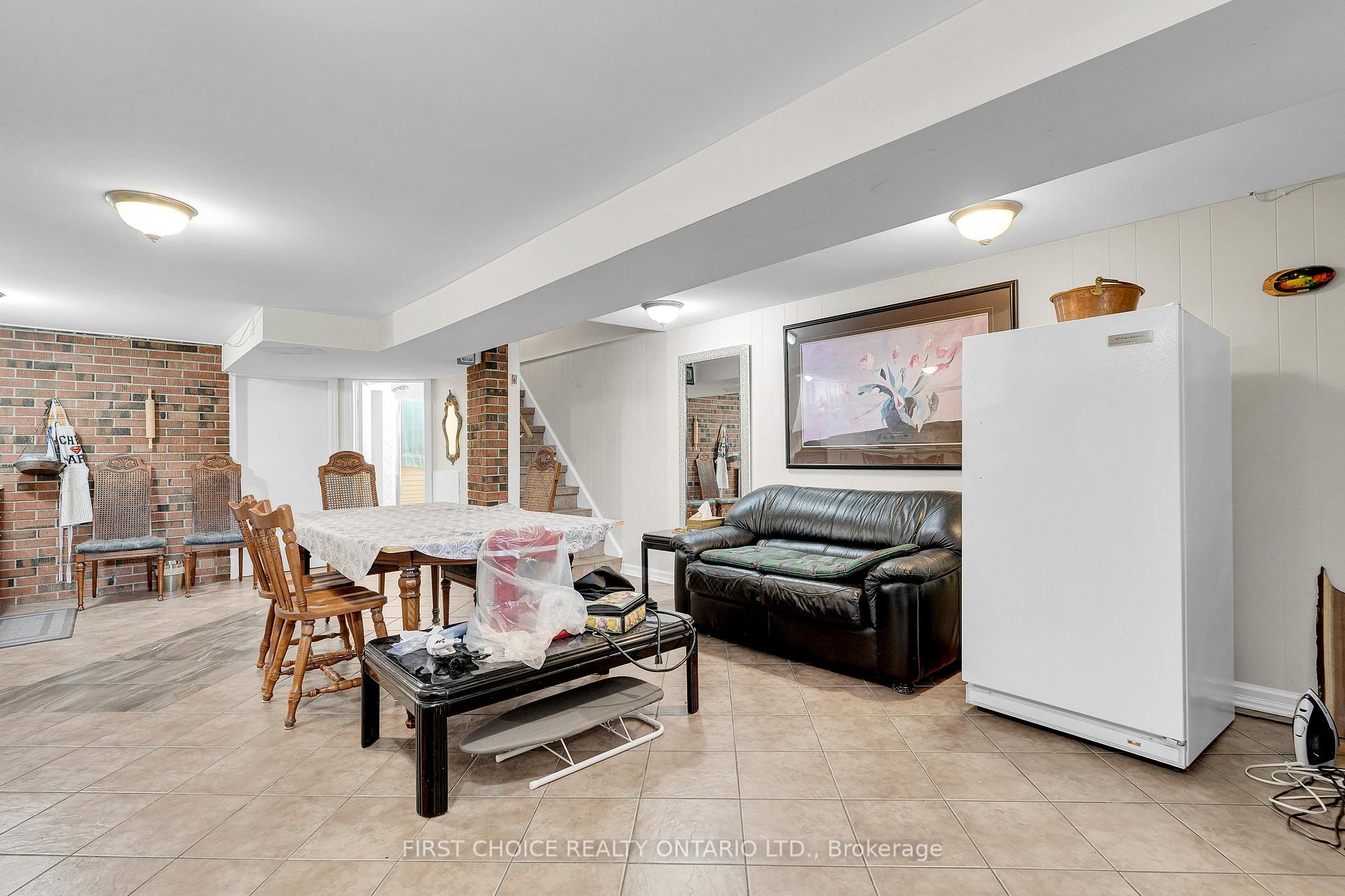 Photo 24 of 1442 Claymor Avenue, Ottawa, Carleton Square — HOMEH