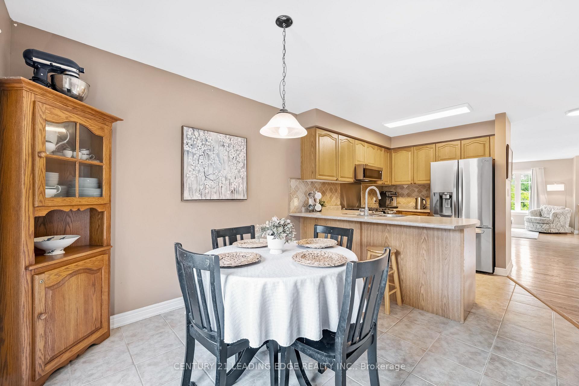 Photo 15 of 56 Riverview Beach Road, Georgina, Pefferlaw — HOMEH