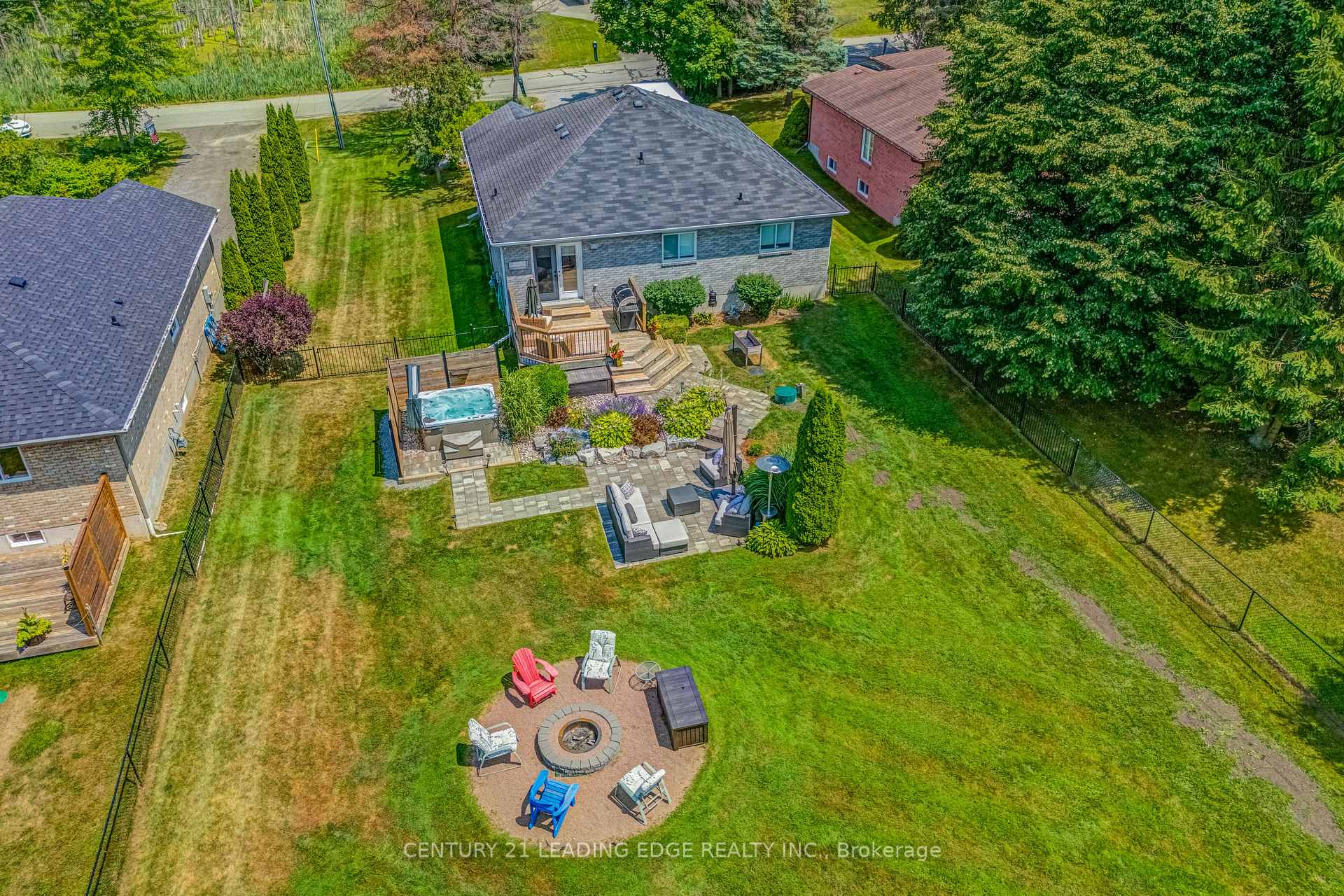 Photo 36 of 56 Riverview Beach Road, Georgina, Pefferlaw — HOMEH