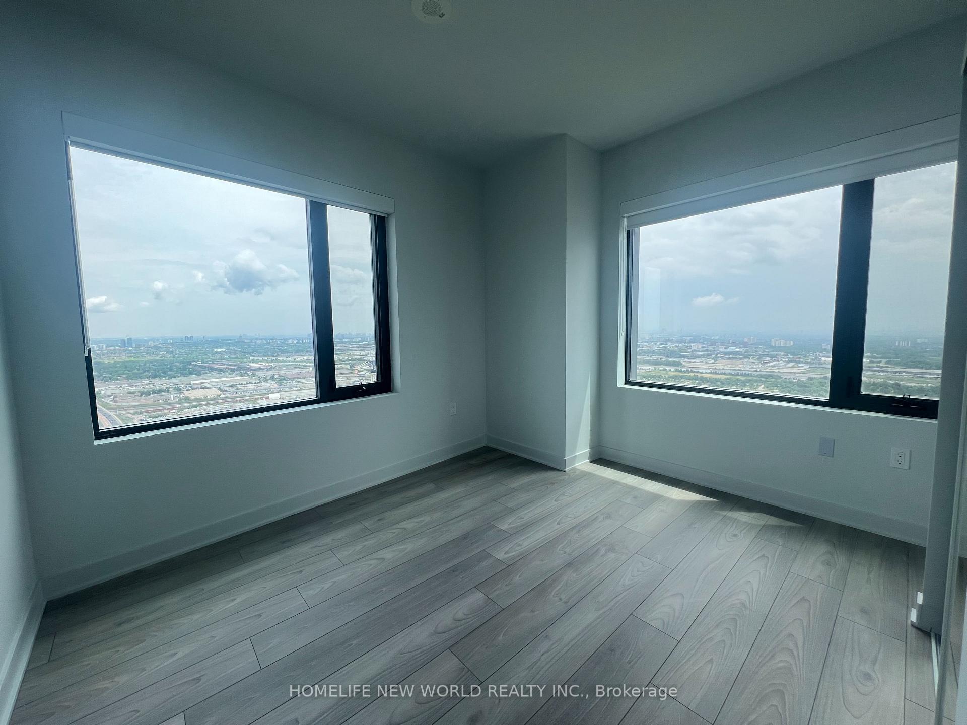 Photo 10 of Unit 5605, 2920 Highway 7 Road, Vaughan, Concord — HOMEH