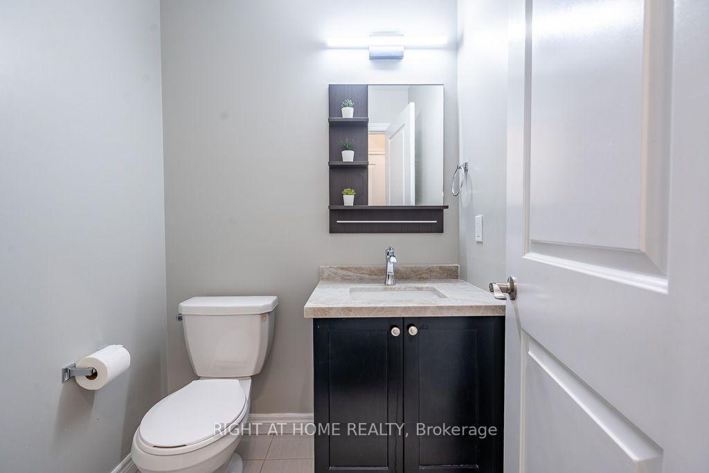 Photo 13 of 10 Cittadella Boulevard, Hamilton, Stoney Creek — HOMEH