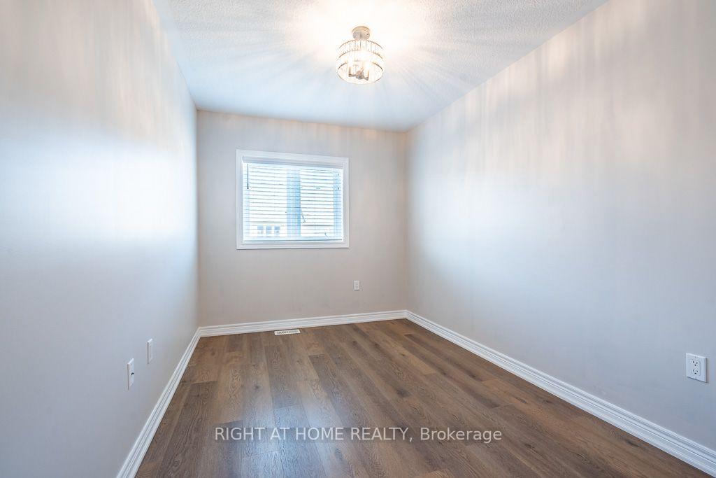Photo 22 of 10 Cittadella Boulevard, Hamilton, Stoney Creek — HOMEH