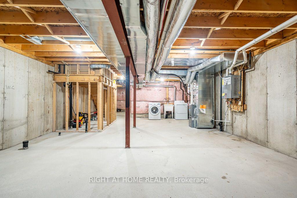Photo 31 of 10 Cittadella Boulevard, Hamilton, Stoney Creek — HOMEH