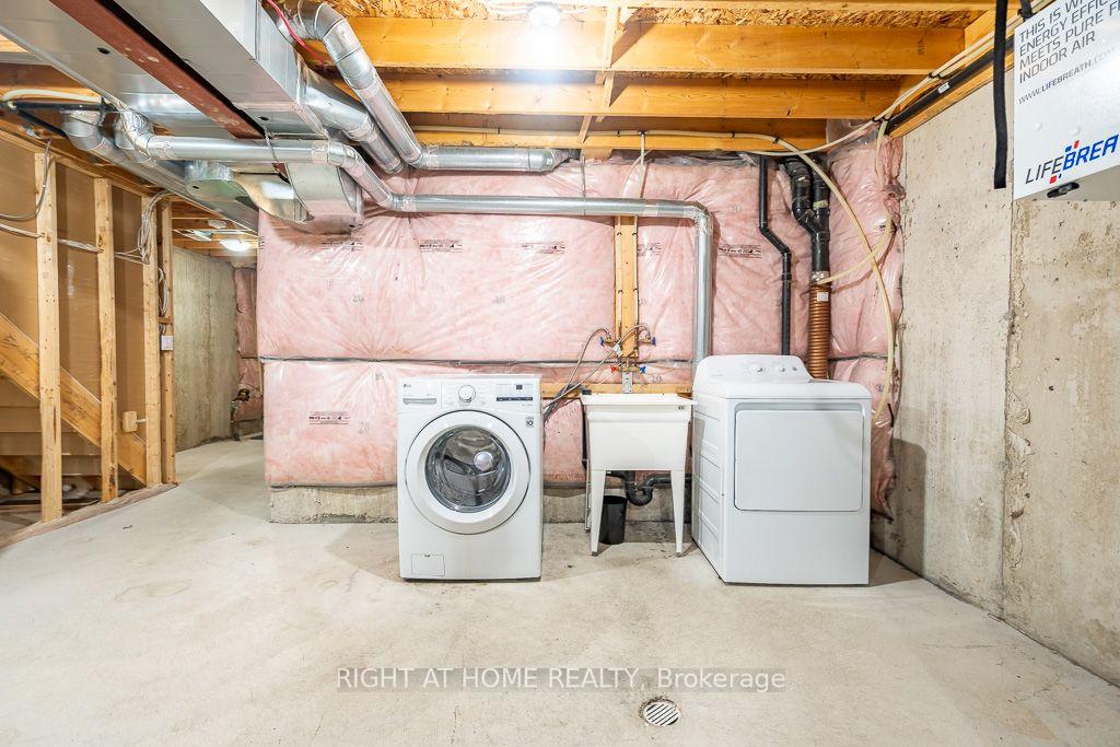 Photo 32 of 10 Cittadella Boulevard, Hamilton, Stoney Creek — HOMEH