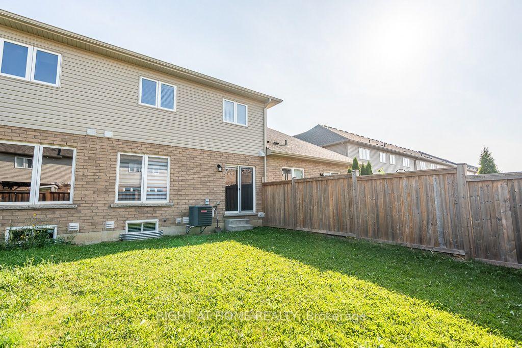 Photo 34 of 10 Cittadella Boulevard, Hamilton, Stoney Creek — HOMEH
