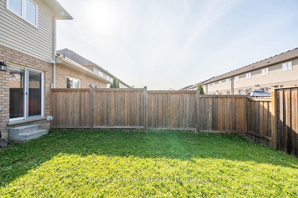 Photo 36 of 10 Cittadella Boulevard, Hamilton, Stoney Creek — HOMEH