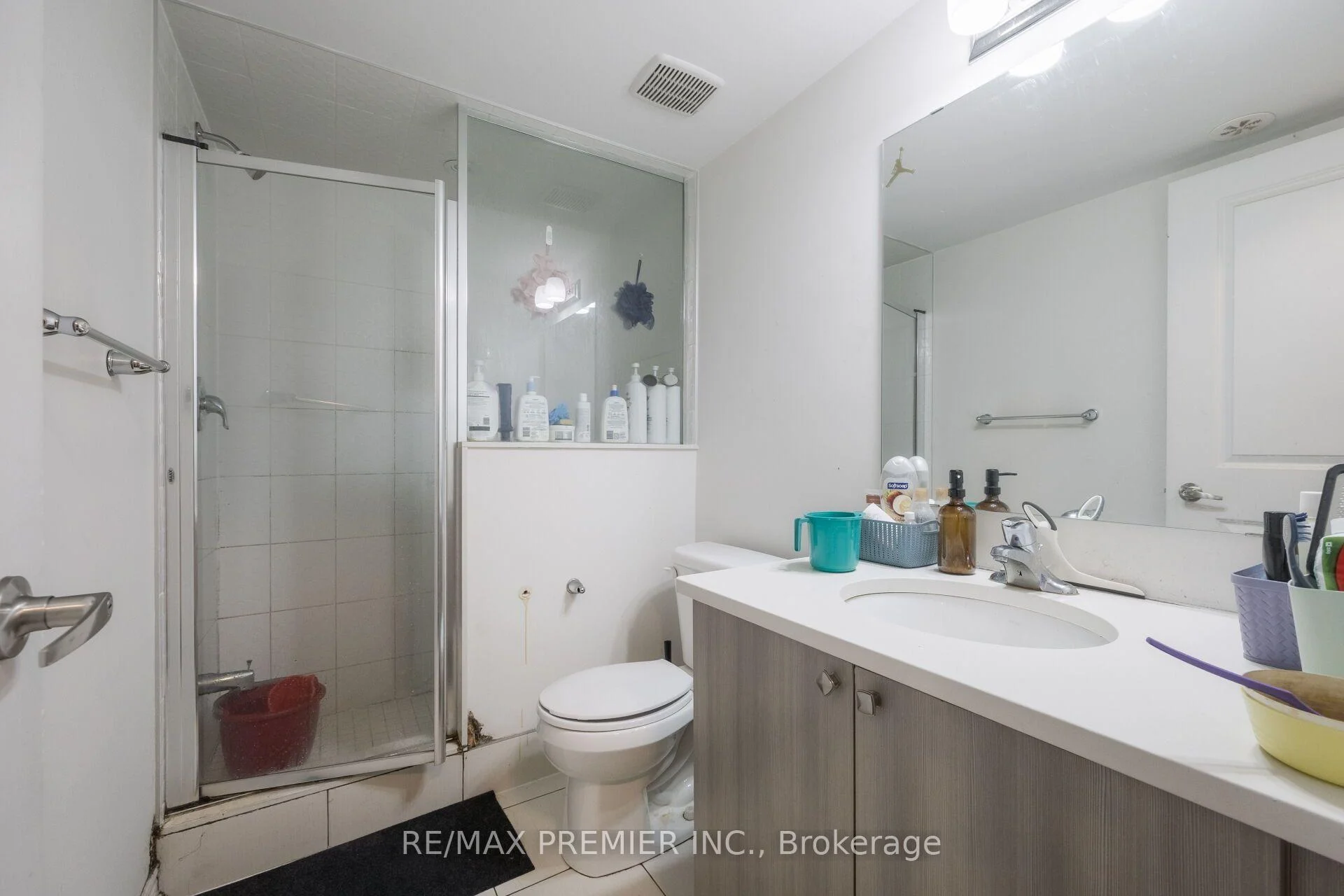 Photo 27 of Unit 4, 624 Rexdale Boulevard, Etobicoke, West Humber-Clairville — HOMEH