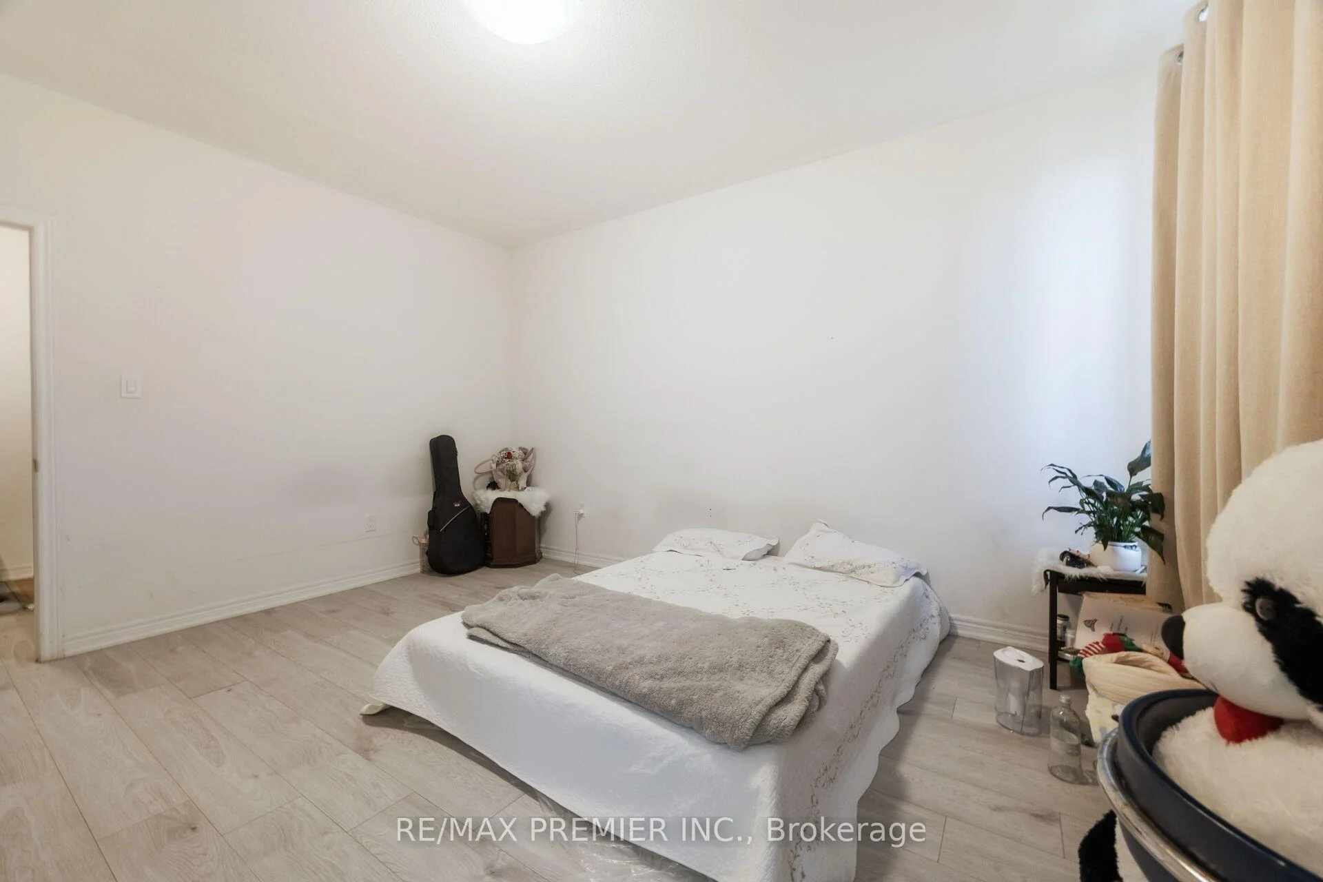 Photo 30 of Unit 4, 624 Rexdale Boulevard, Etobicoke, West Humber-Clairville — HOMEH