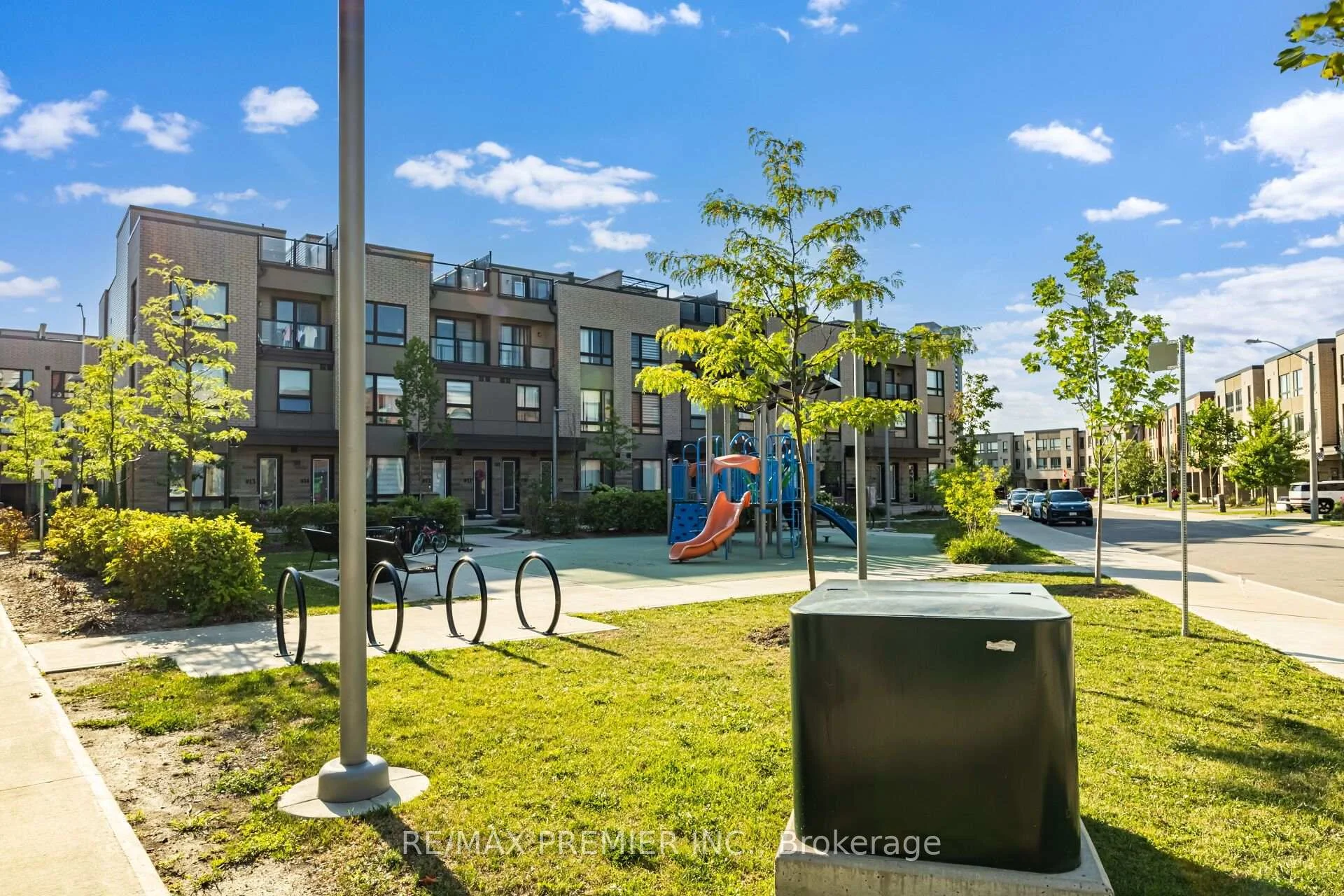Photo 39 of Unit 4, 624 Rexdale Boulevard, Etobicoke, West Humber-Clairville — HOMEH