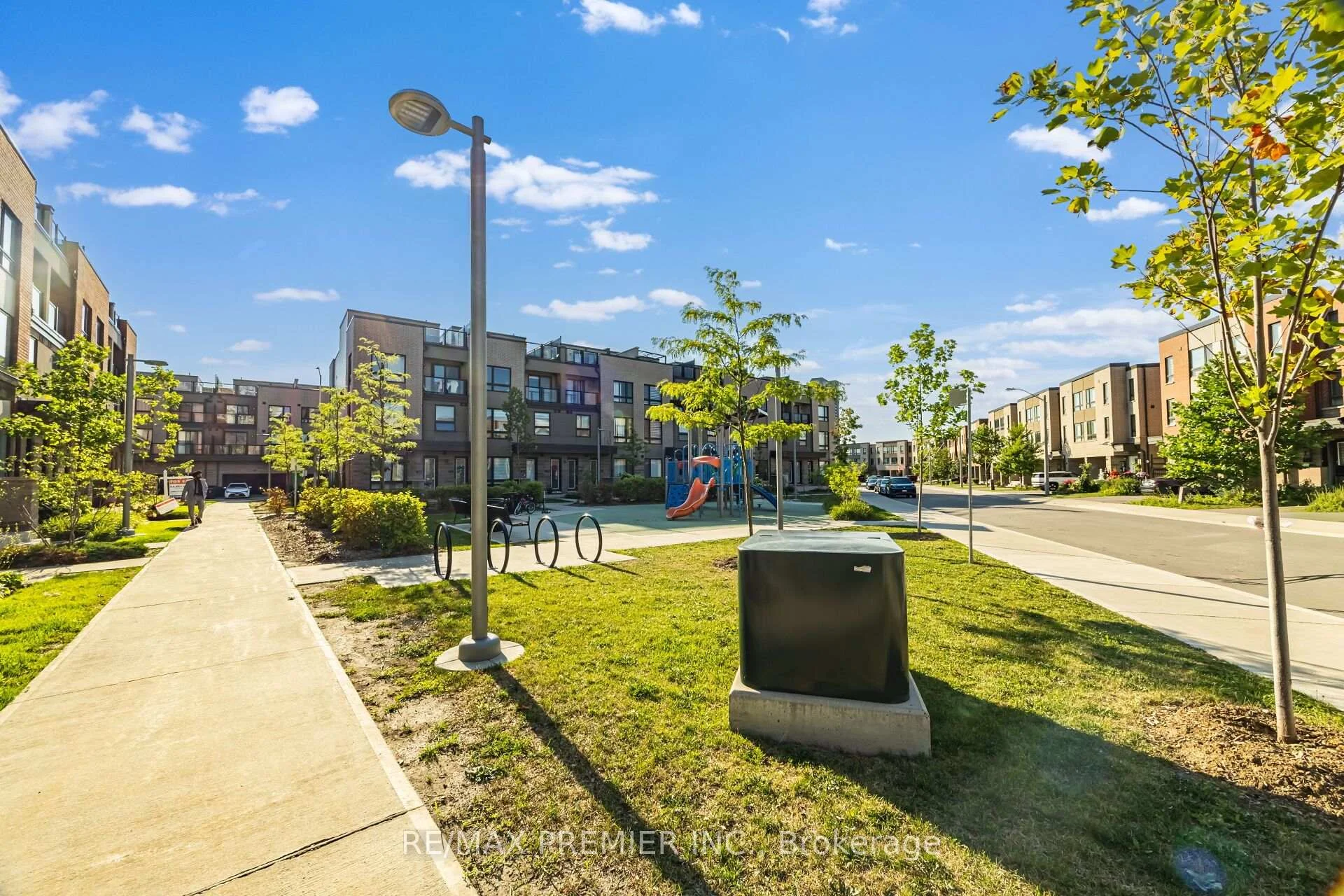 Photo 40 of Unit 4, 624 Rexdale Boulevard, Etobicoke, West Humber-Clairville — HOMEH