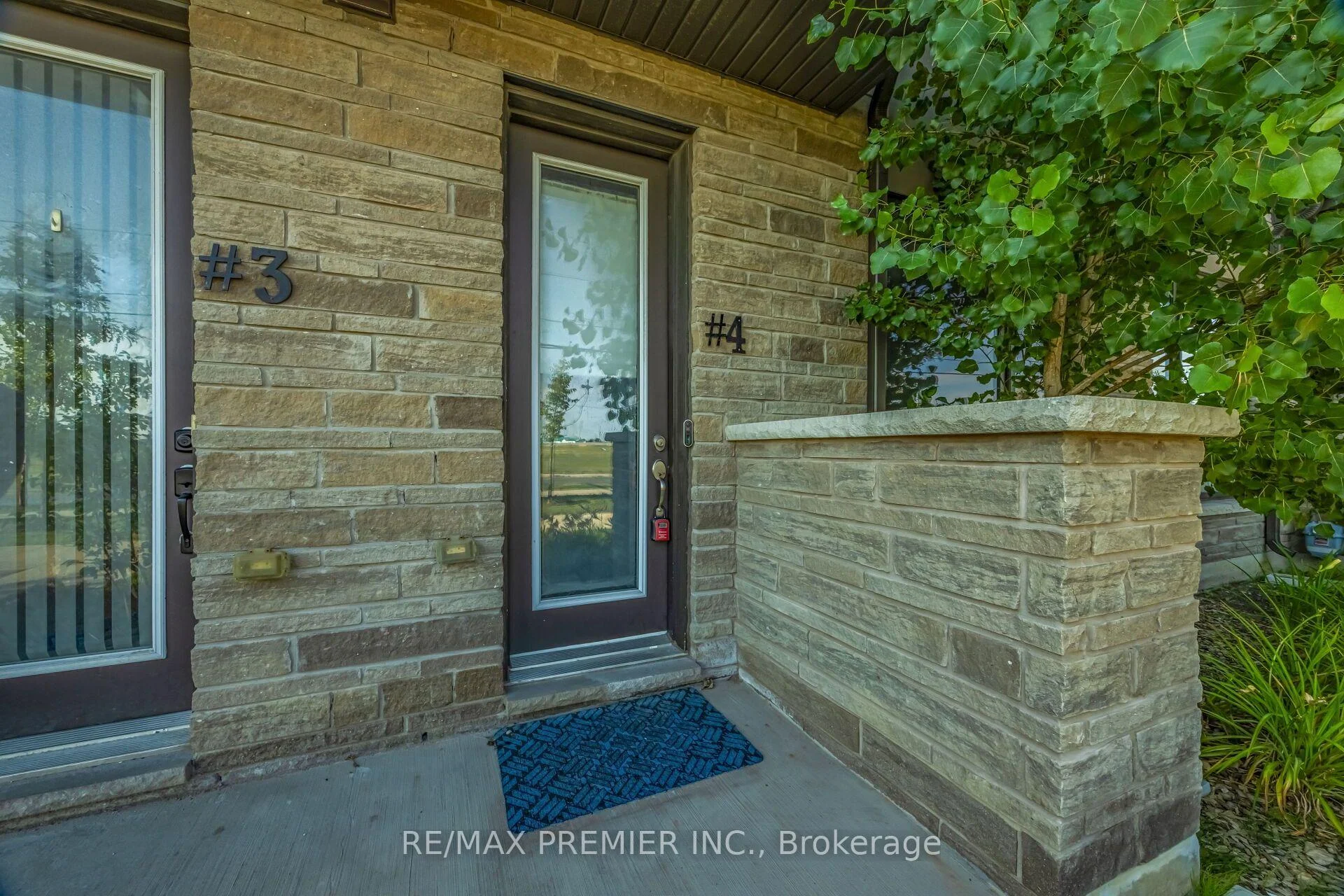 Photo 42 of Unit 4, 624 Rexdale Boulevard, Etobicoke, West Humber-Clairville — HOMEH