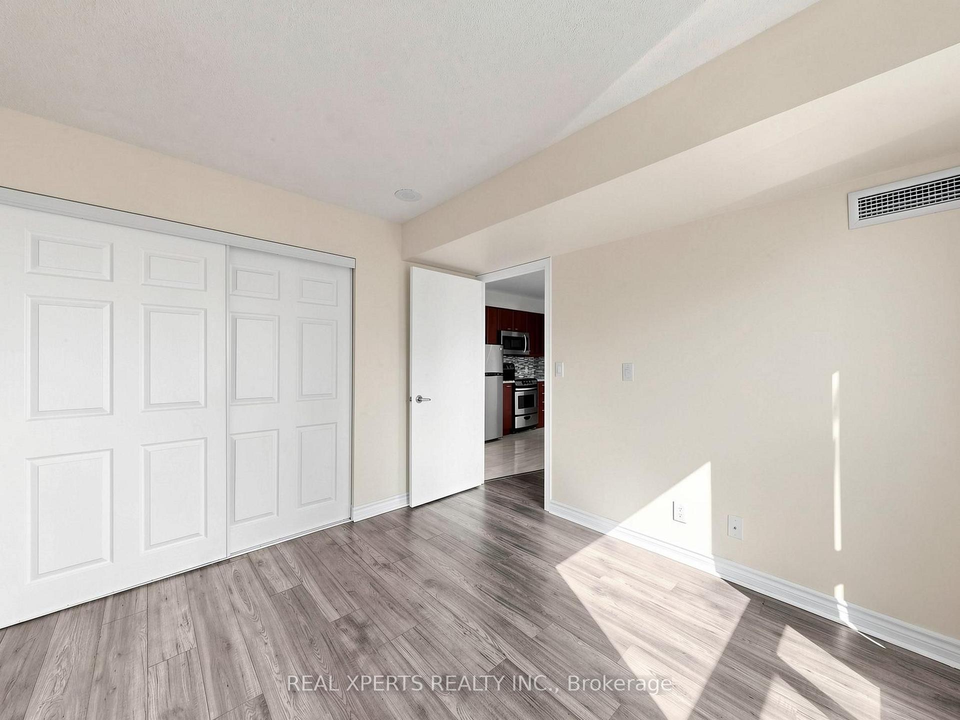 Photo 15 of Unit 1905, 36 Lee Centre Drive, Scarborough, Woburn — HOMEH