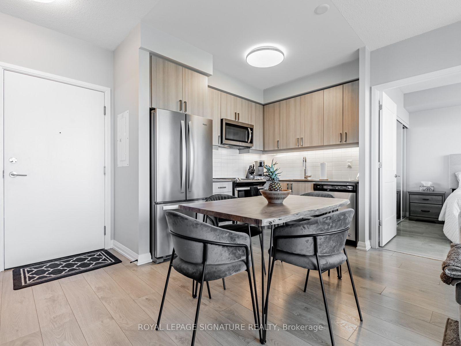 Photo 6 of Unit 1114, 7895 Jane Street, Vaughan, Concord — HOMEH