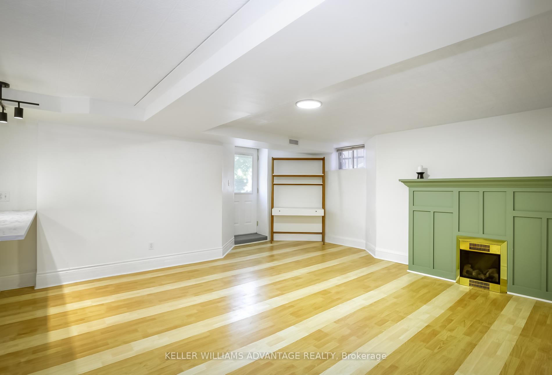 Photo 6 of Unit Lower, 146 Madison Avenue, Toronto, The Annex — HOMEH