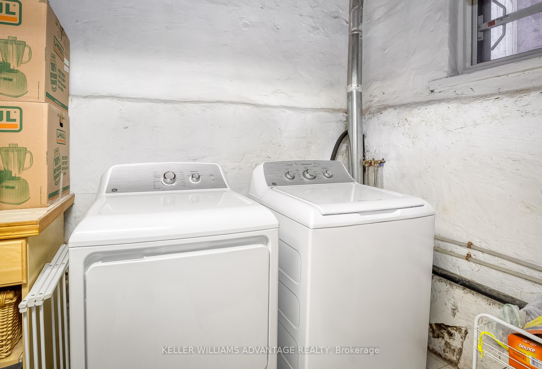 Photo 19 of Unit Lower, 146 Madison Avenue, Toronto, The Annex — HOMEH