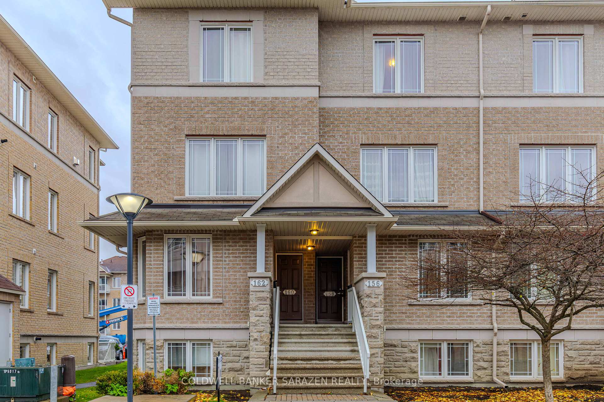 Photo 2 of 160 Paseo Private, Ottawa, Centrepointe — HOMEH