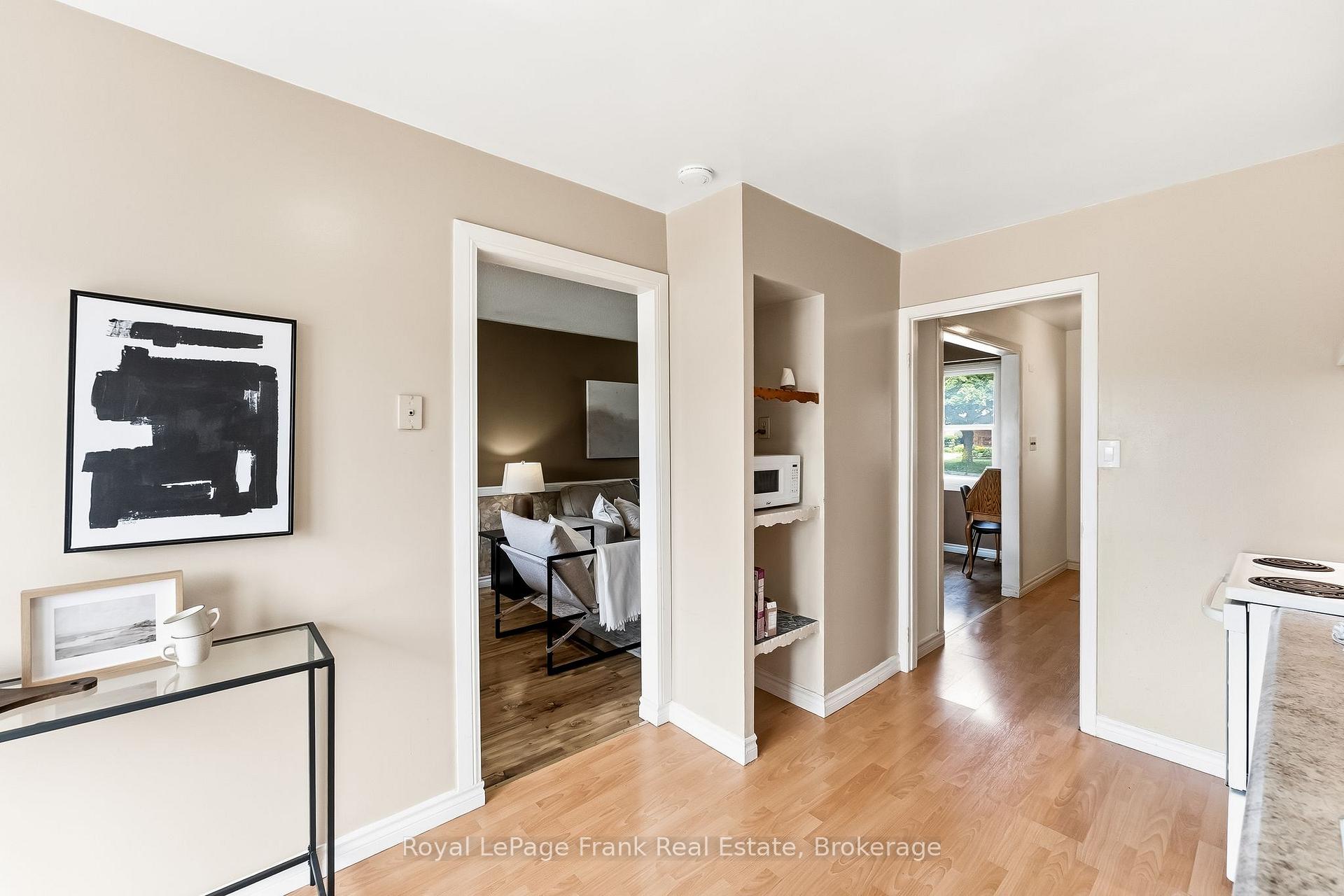 Photo 17 of 371 Trafalgar Avenue, Oshawa, Lakeview — HOMEH