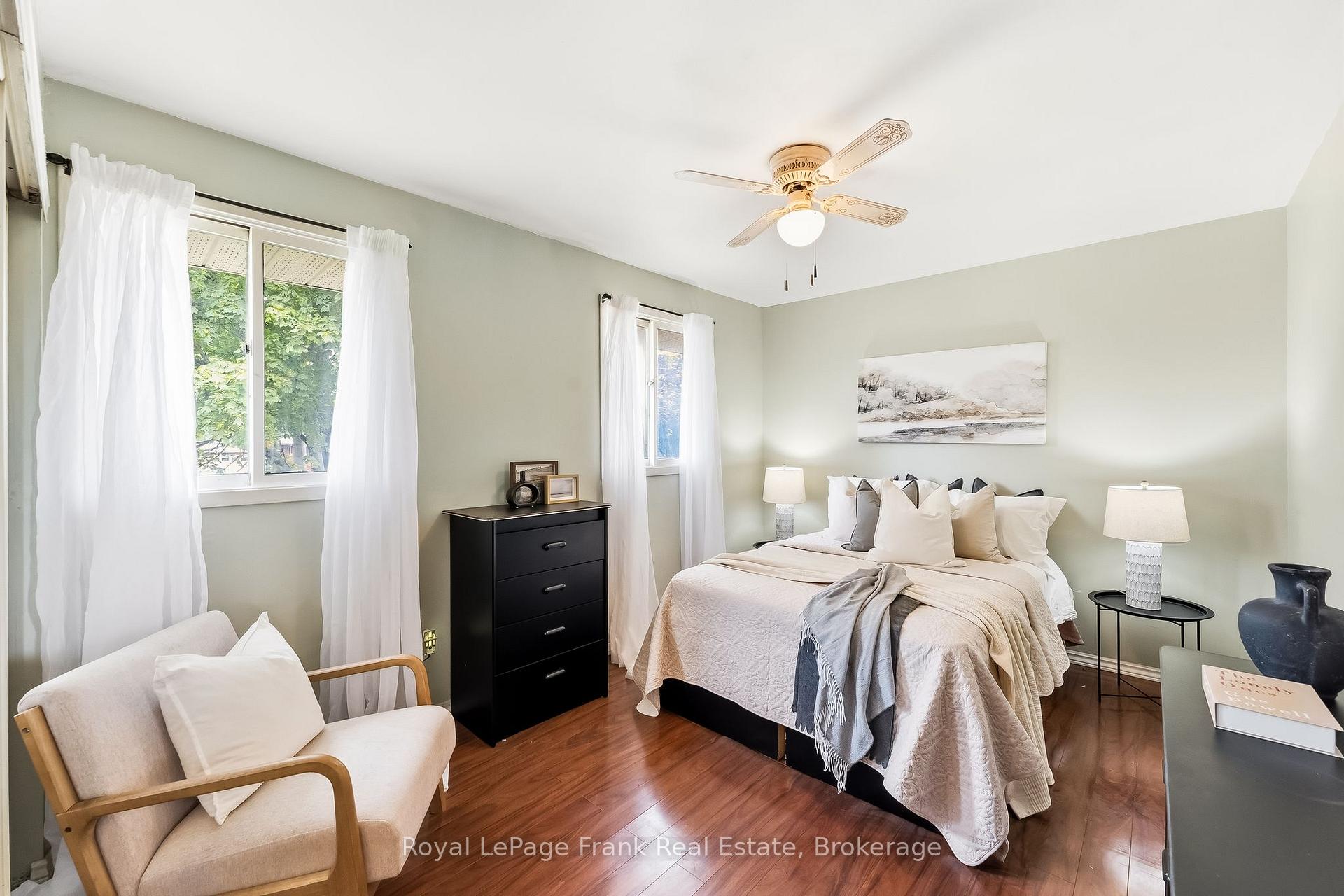 Photo 22 of 371 Trafalgar Avenue, Oshawa, Lakeview — HOMEH
