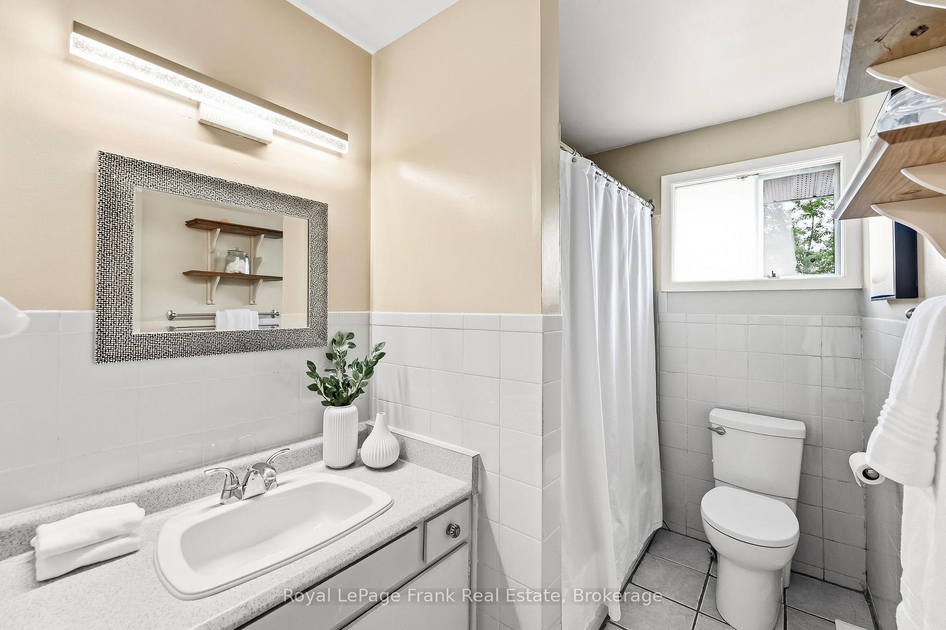 Photo 25 of 371 Trafalgar Avenue, Oshawa, Lakeview — HOMEH