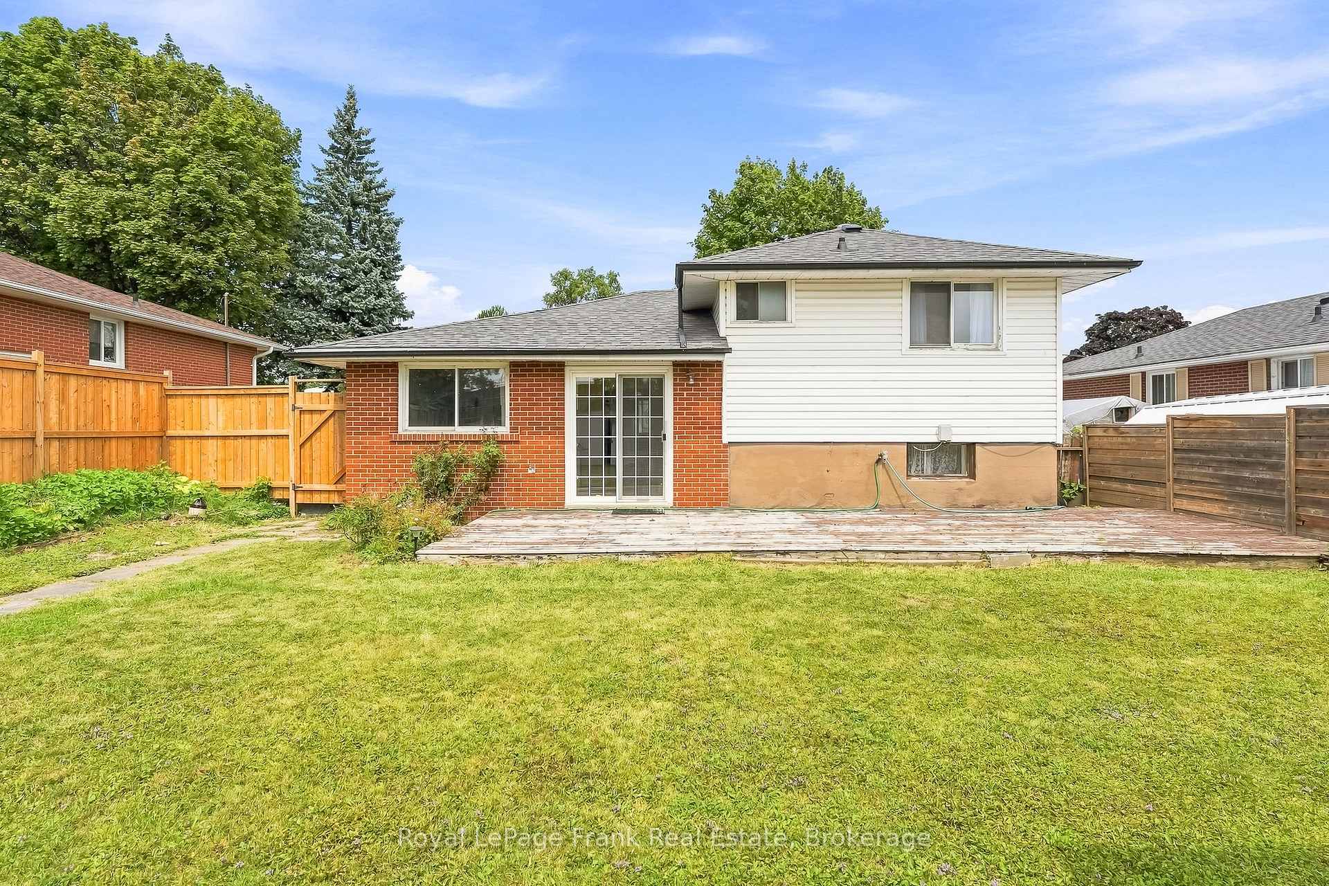 Photo 32 of 371 Trafalgar Avenue, Oshawa, Lakeview — HOMEH