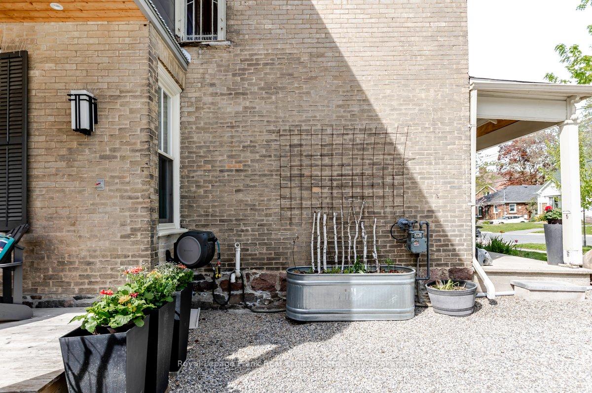 Photo 5 of 11 Conger Street, Peterborough, Northcrest Ward 5 — HOMEH