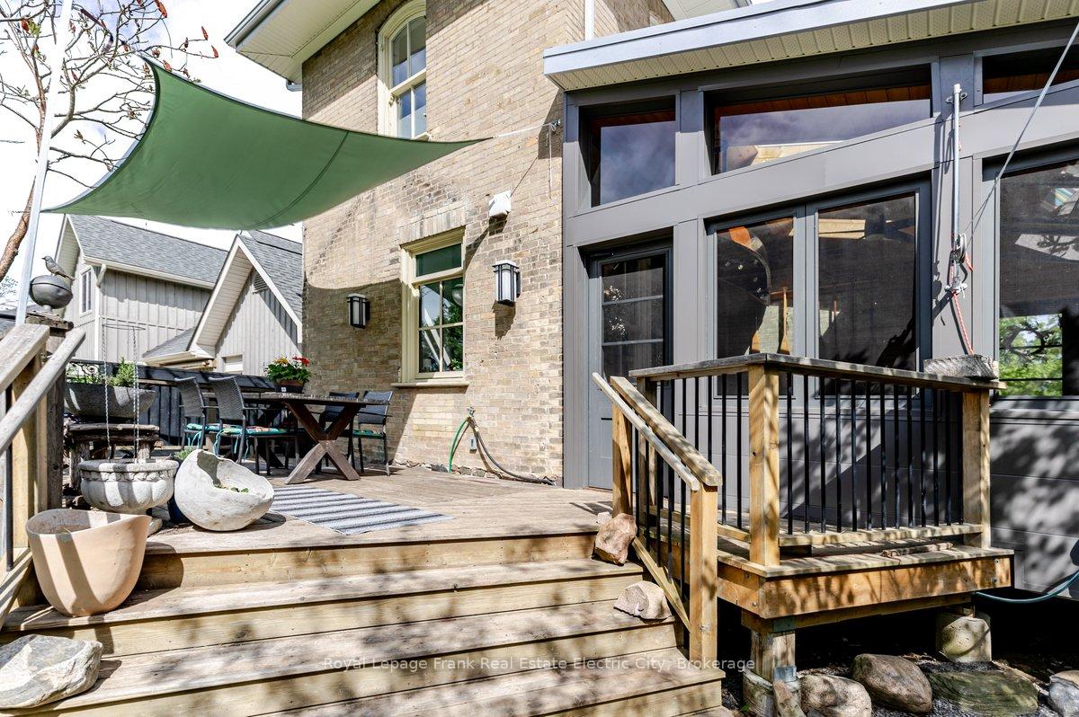 Photo 48 of 11 Conger Street, Peterborough, Northcrest Ward 5 — HOMEH