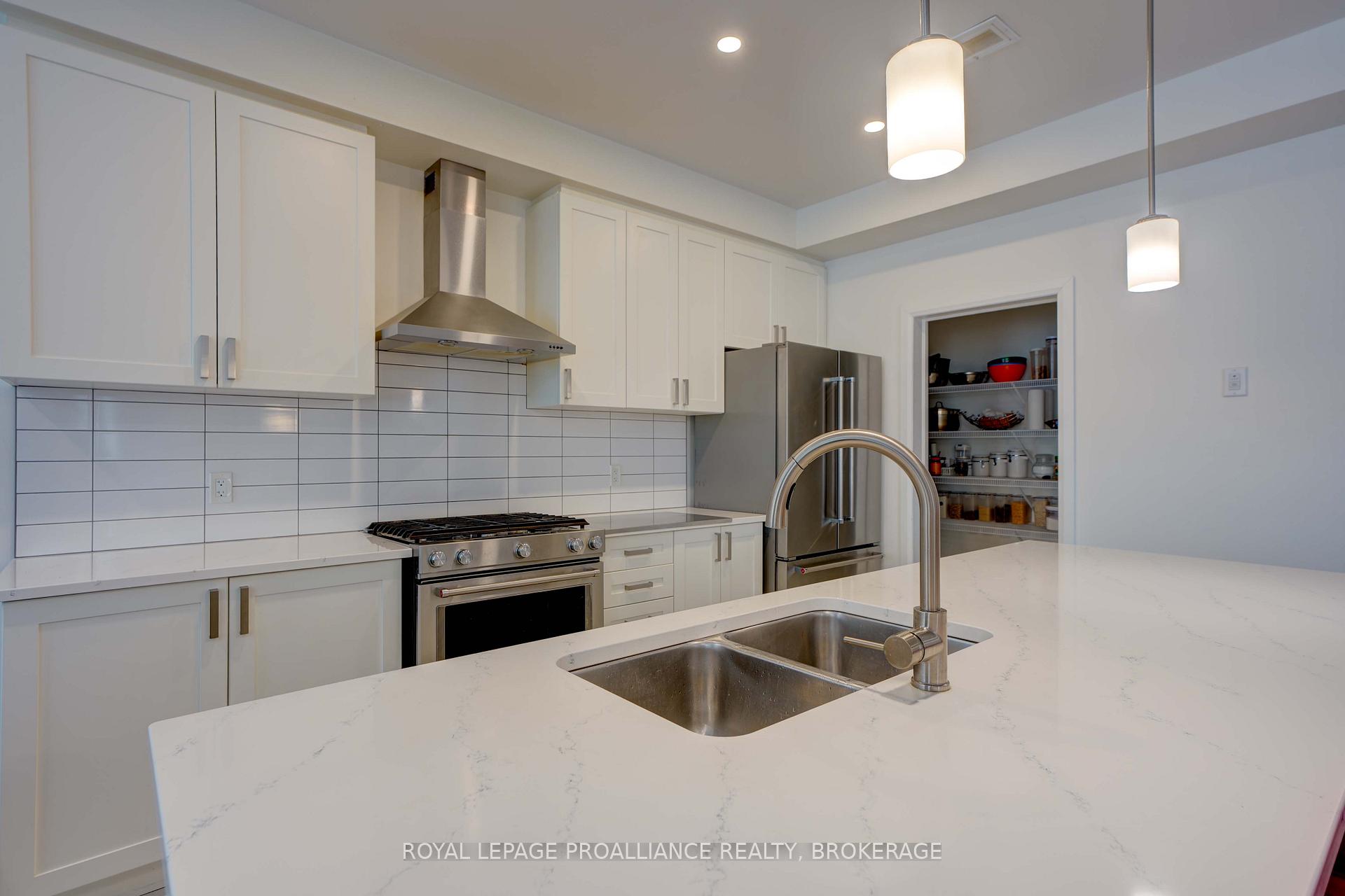 Photo 16 of 1369 Andersen Drive, Kingston, City Northwest — HOMEH