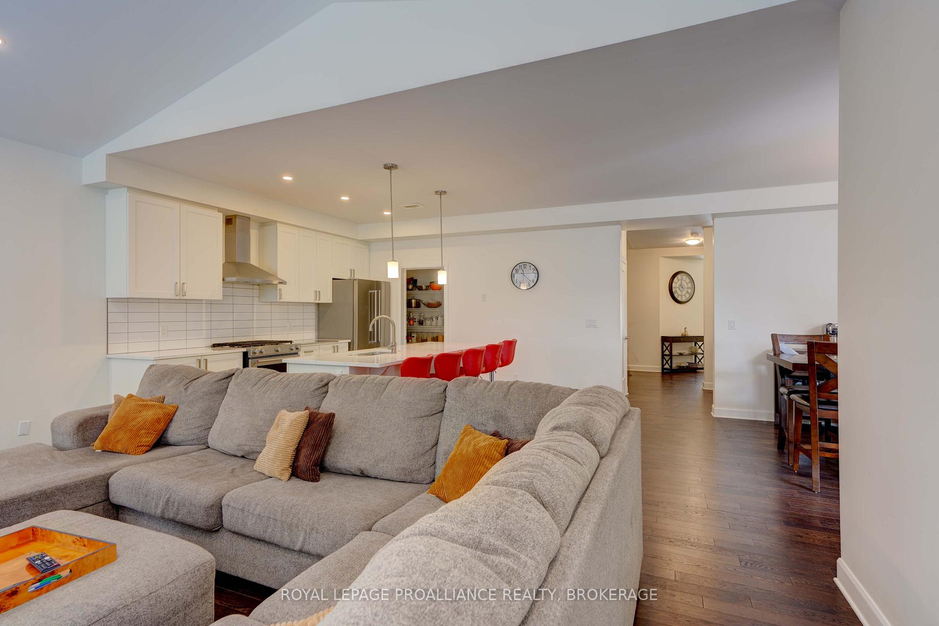 Photo 21 of 1369 Andersen Drive, Kingston, City Northwest — HOMEH