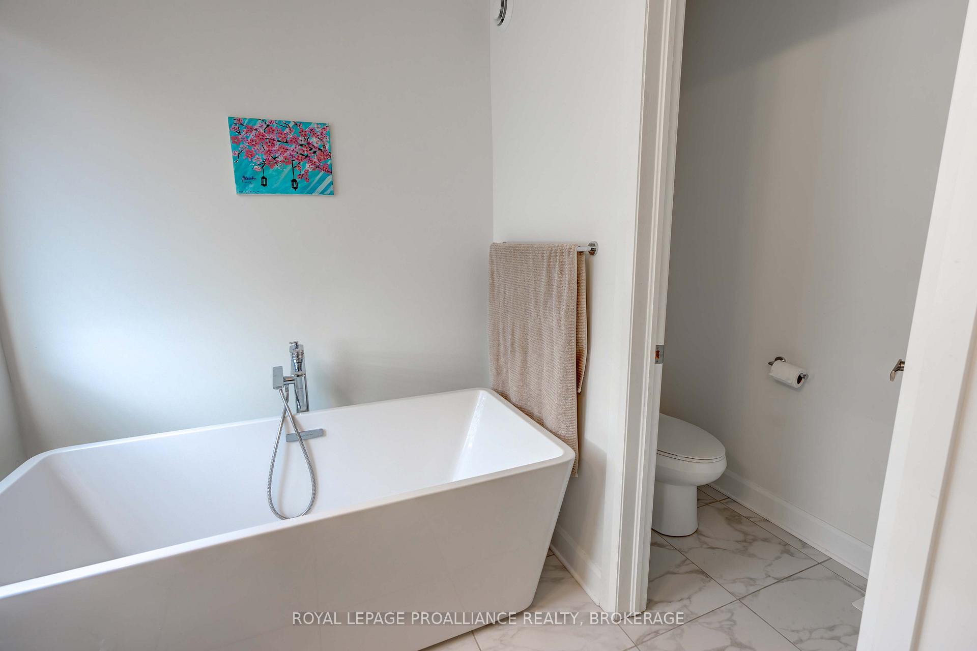 Photo 30 of 1369 Andersen Drive, Kingston, City Northwest — HOMEH