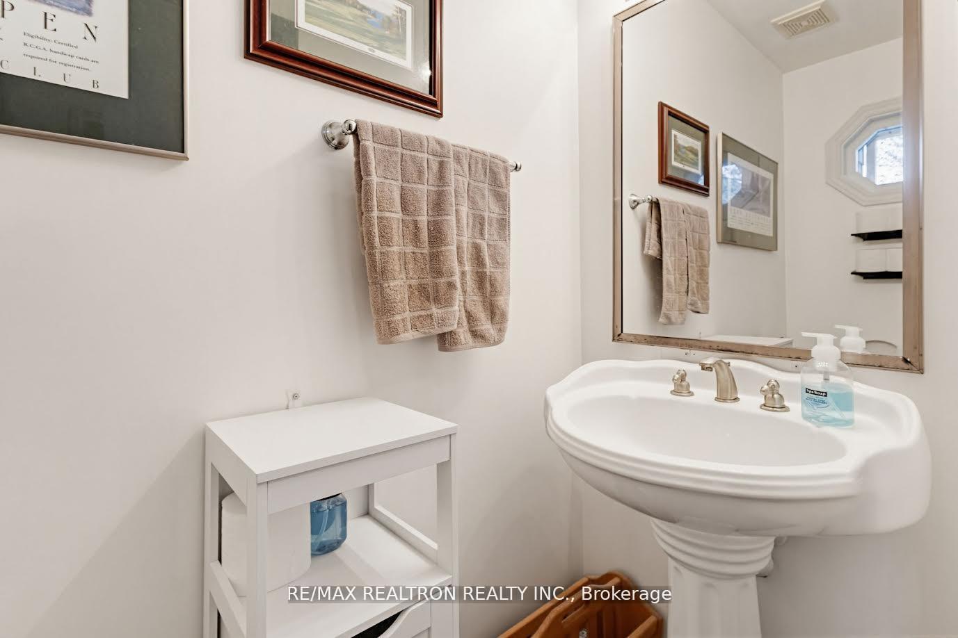 Photo 11 of Unit 35, 81 Valridge Drive, Hamilton, Ancaster — HOMEH