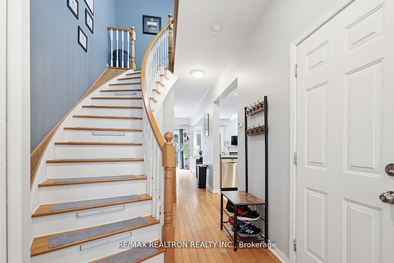 Photo 17 of Unit 35, 81 Valridge Drive, Hamilton, Ancaster — HOMEH