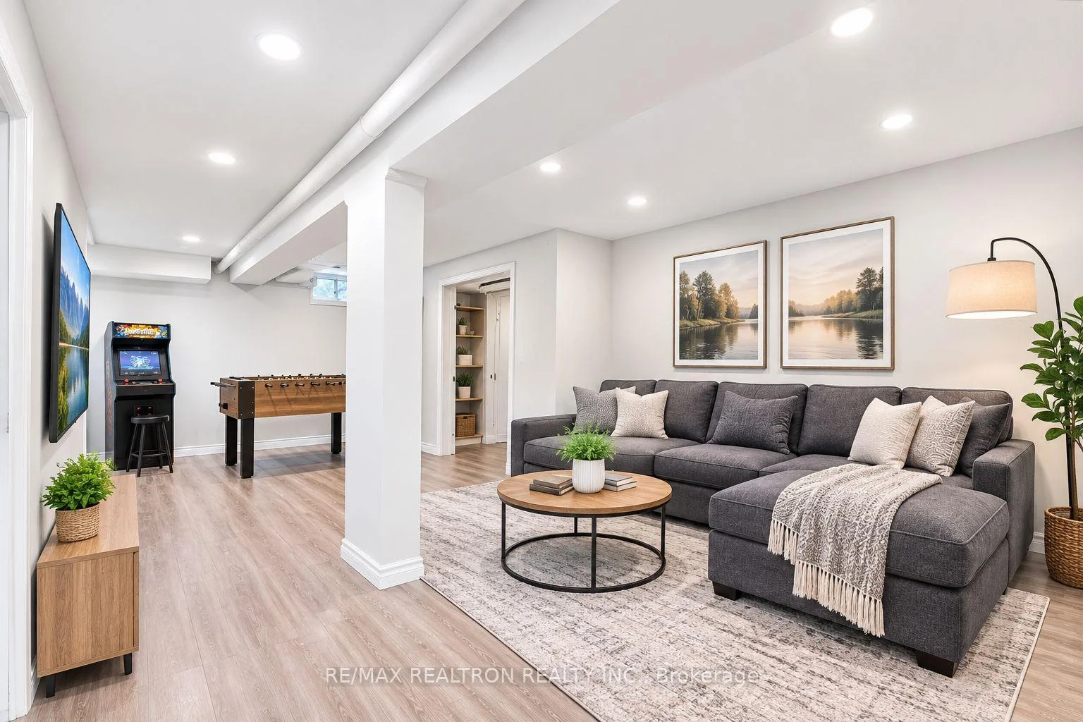 Photo 27 of Unit 35, 81 Valridge Drive, Hamilton, Ancaster — HOMEH