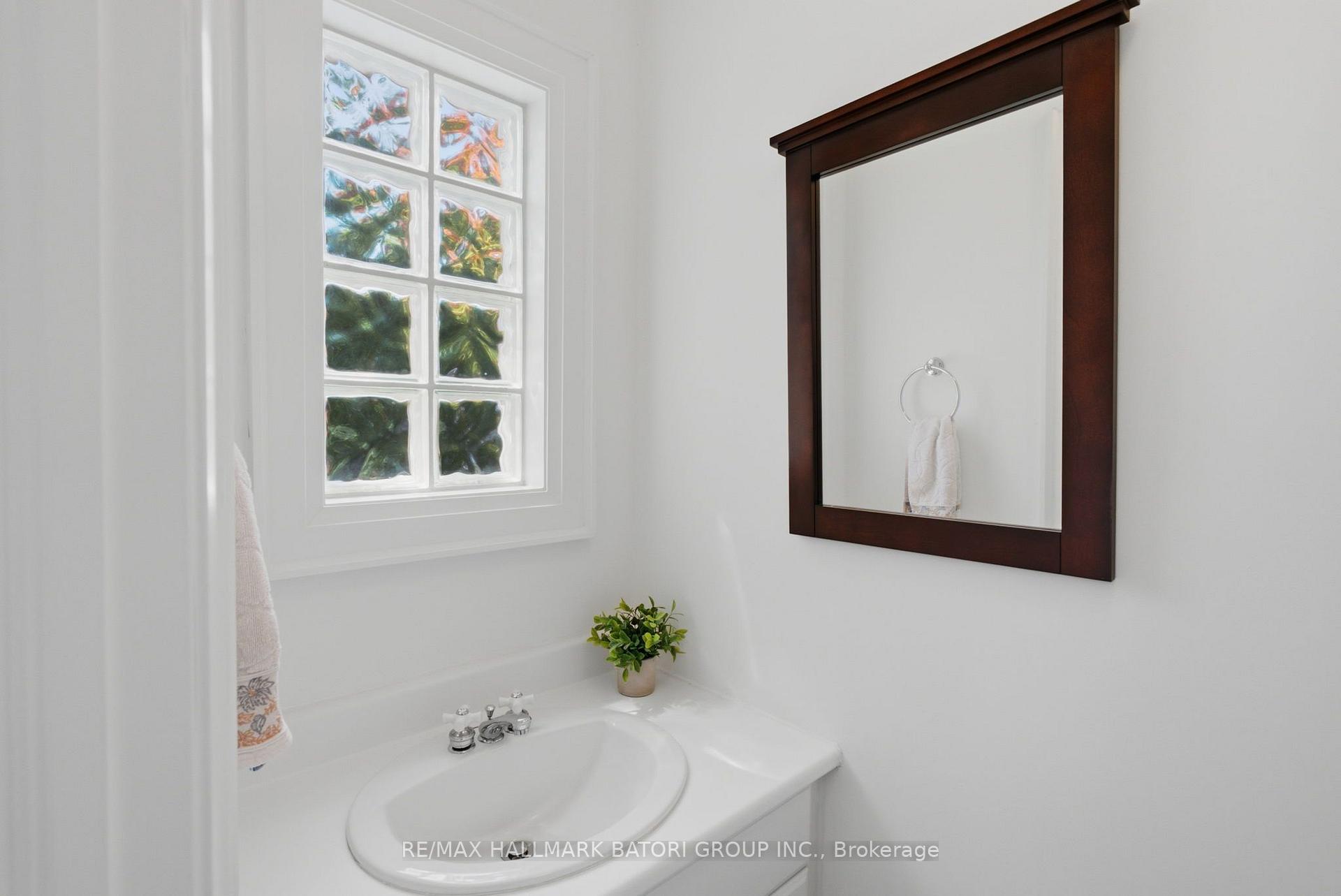 Photo 14 of 58 Castlewood Road, Toronto, Lawrence Park South — HOMEH