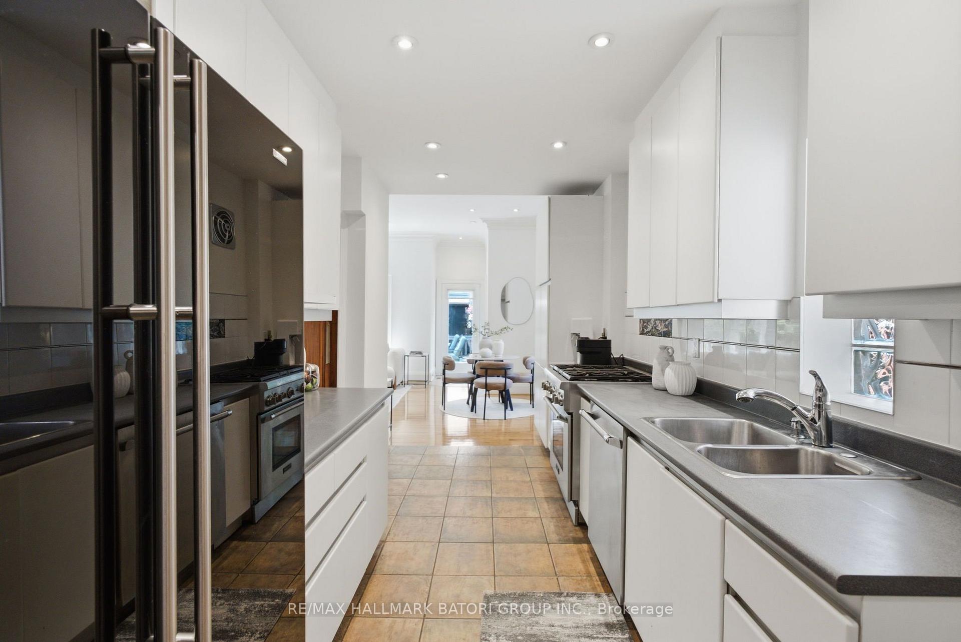 Photo 15 of 58 Castlewood Road, Toronto, Lawrence Park South — HOMEH