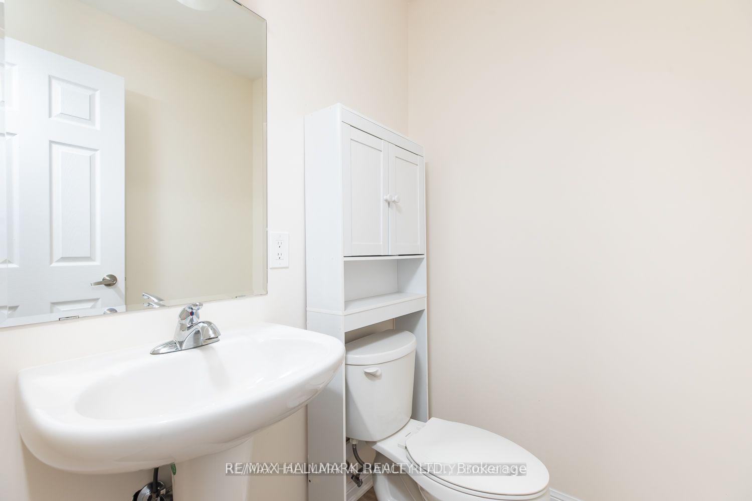 Photo 12 of 142 Baycliffe Crescent, Brampton, Northwest Brampton — HOMEH