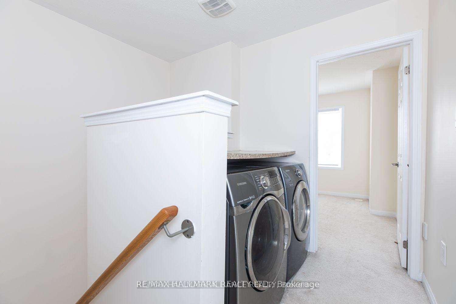 Photo 13 of 142 Baycliffe Crescent, Brampton, Northwest Brampton — HOMEH